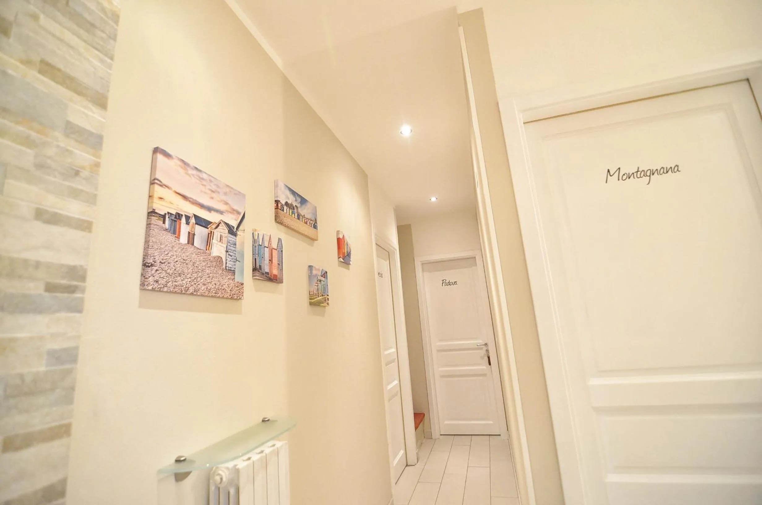 Communal lounge/ TV room in La Villa di Montagnana