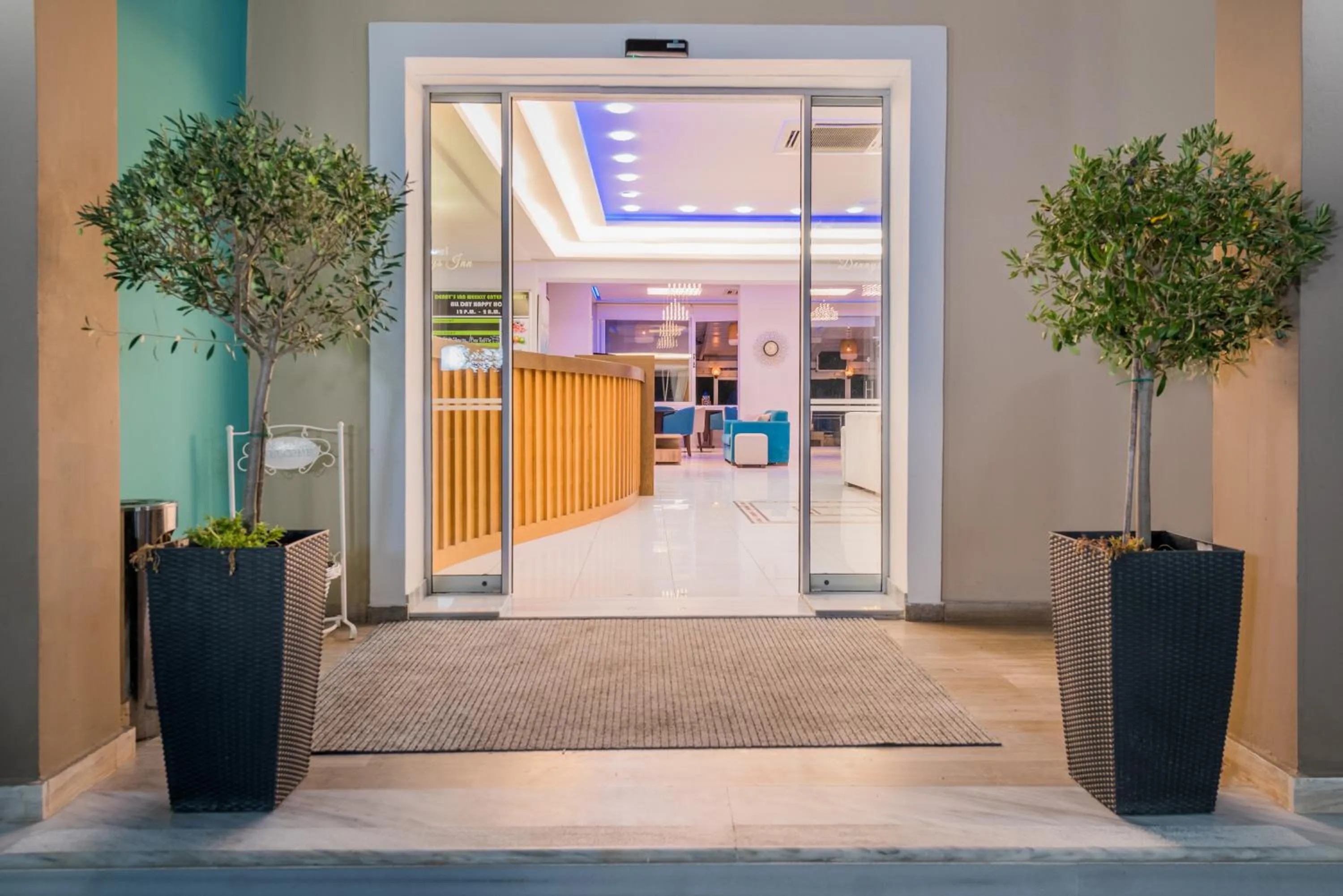 Property building in Dennys Inn Hotel