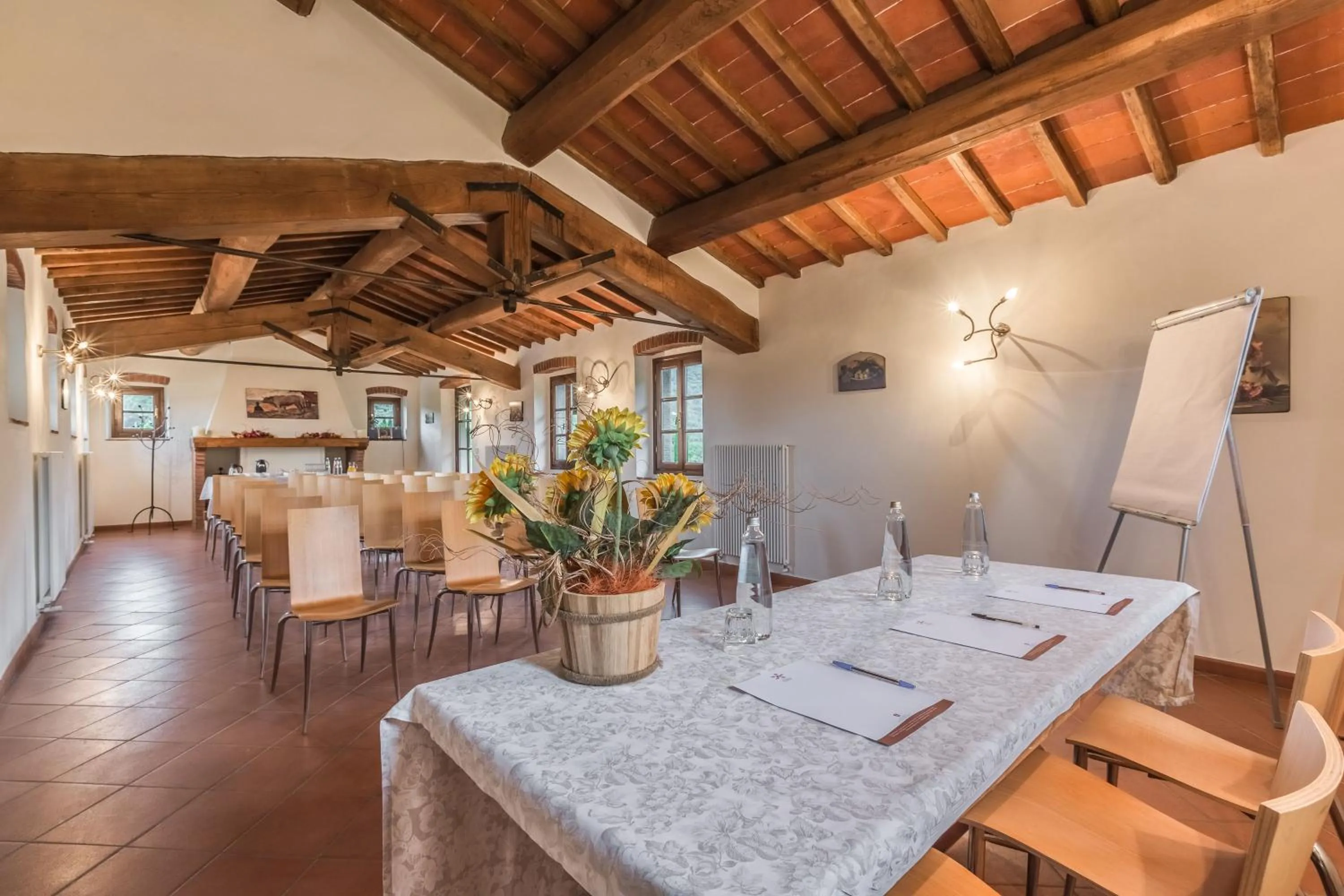 Lounge or bar in Poggio Cennina Resort