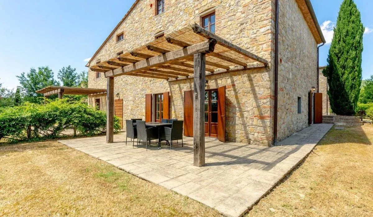 Property building in Poggio Cennina Resort