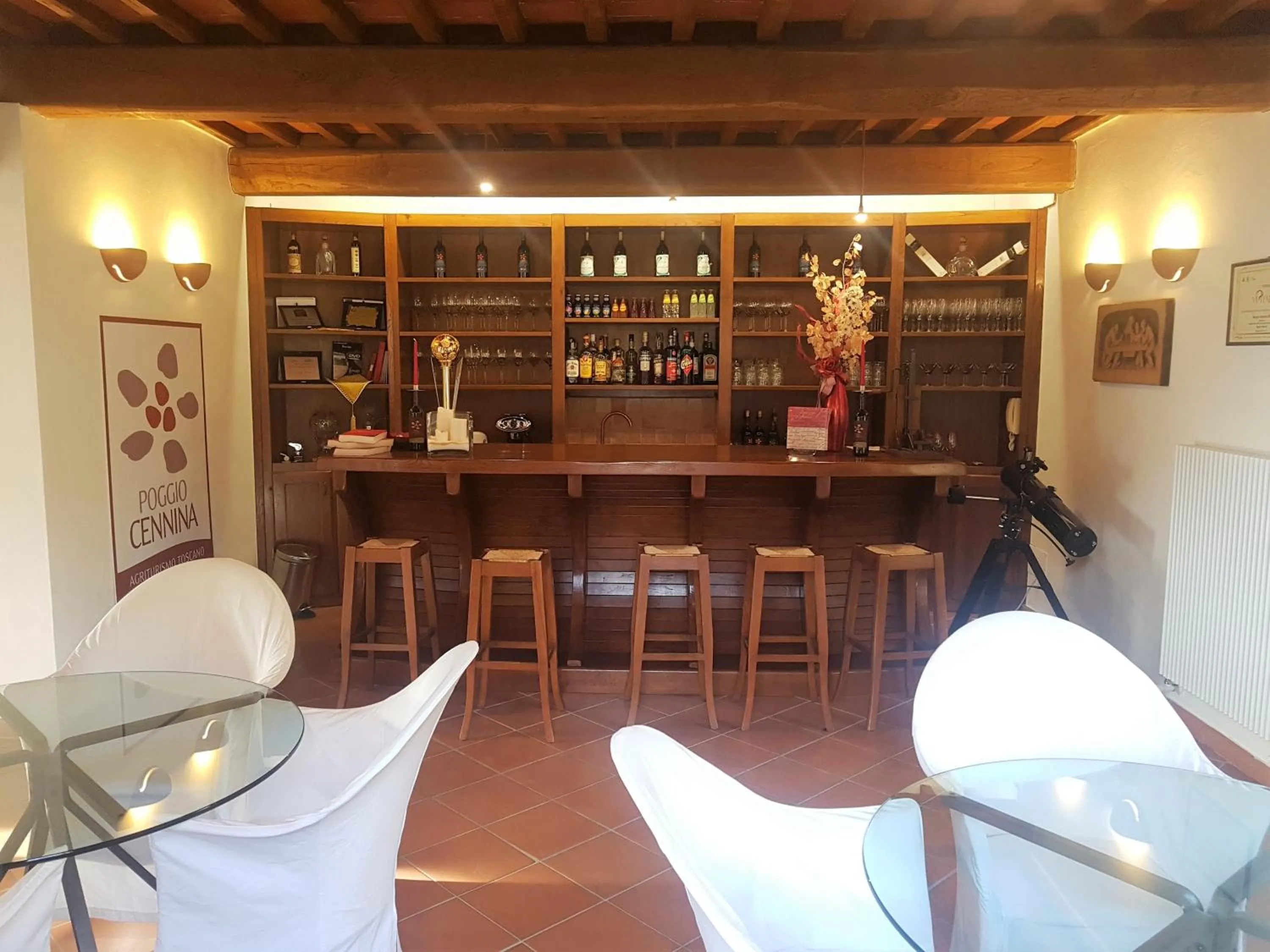 Lounge or bar in Poggio Cennina Resort