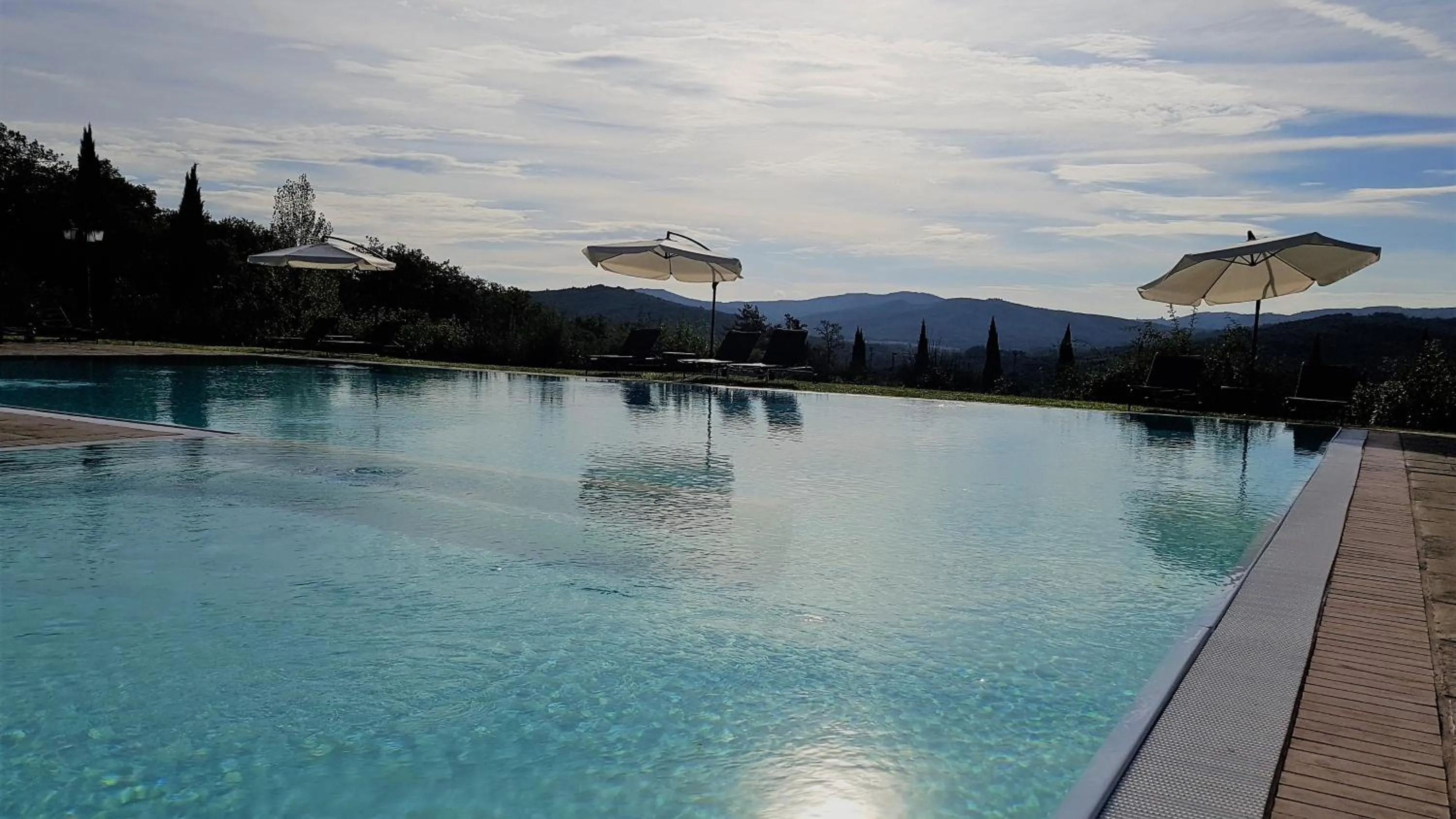 Swimming pool in Poggio Cennina Resort