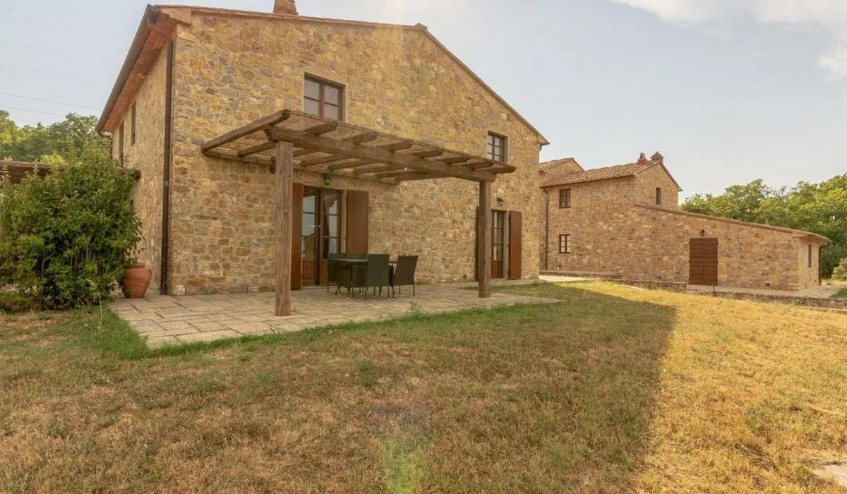 Property building in Poggio Cennina Resort