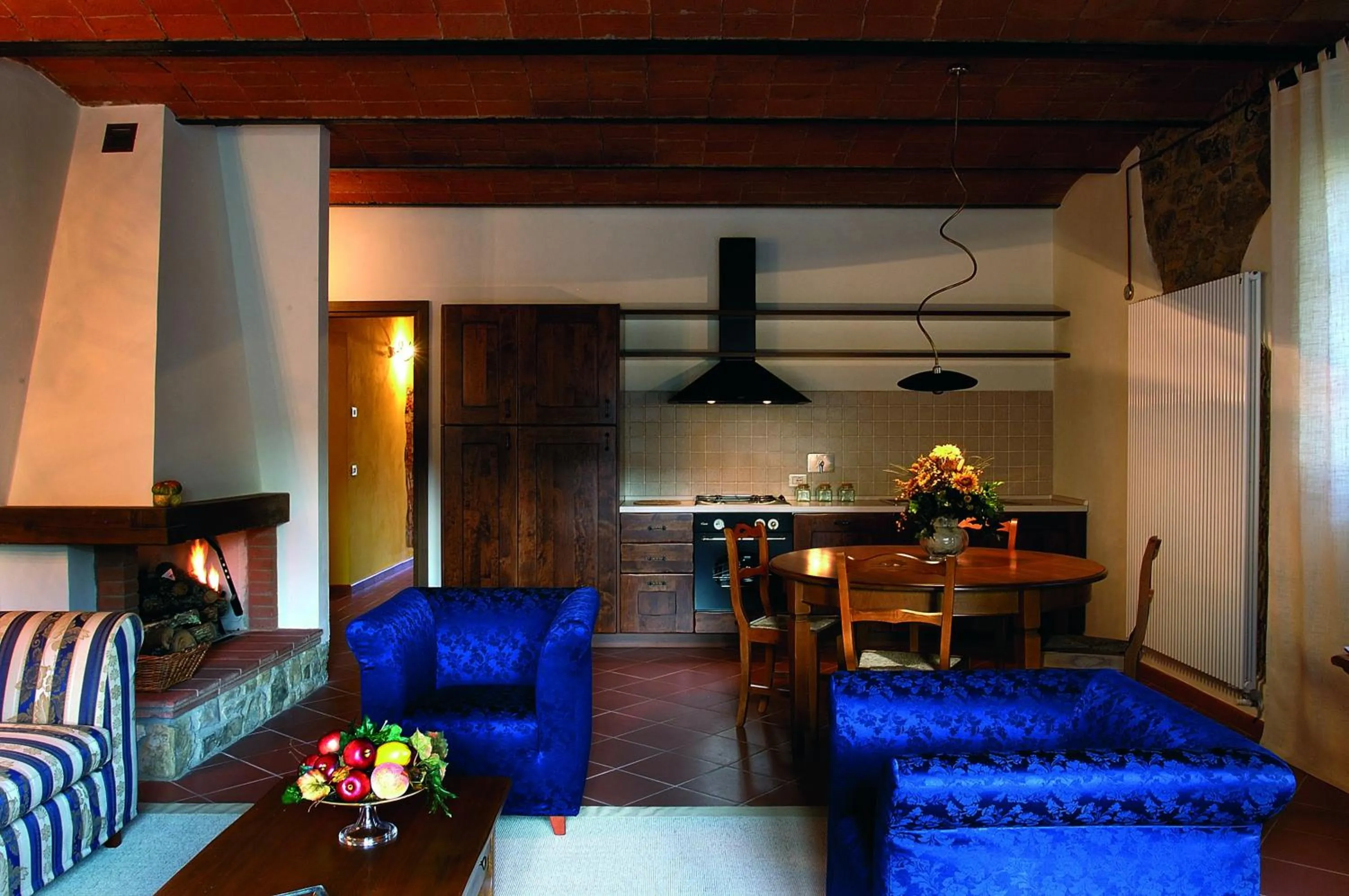 Kitchen or kitchenette in Poggio Cennina Resort