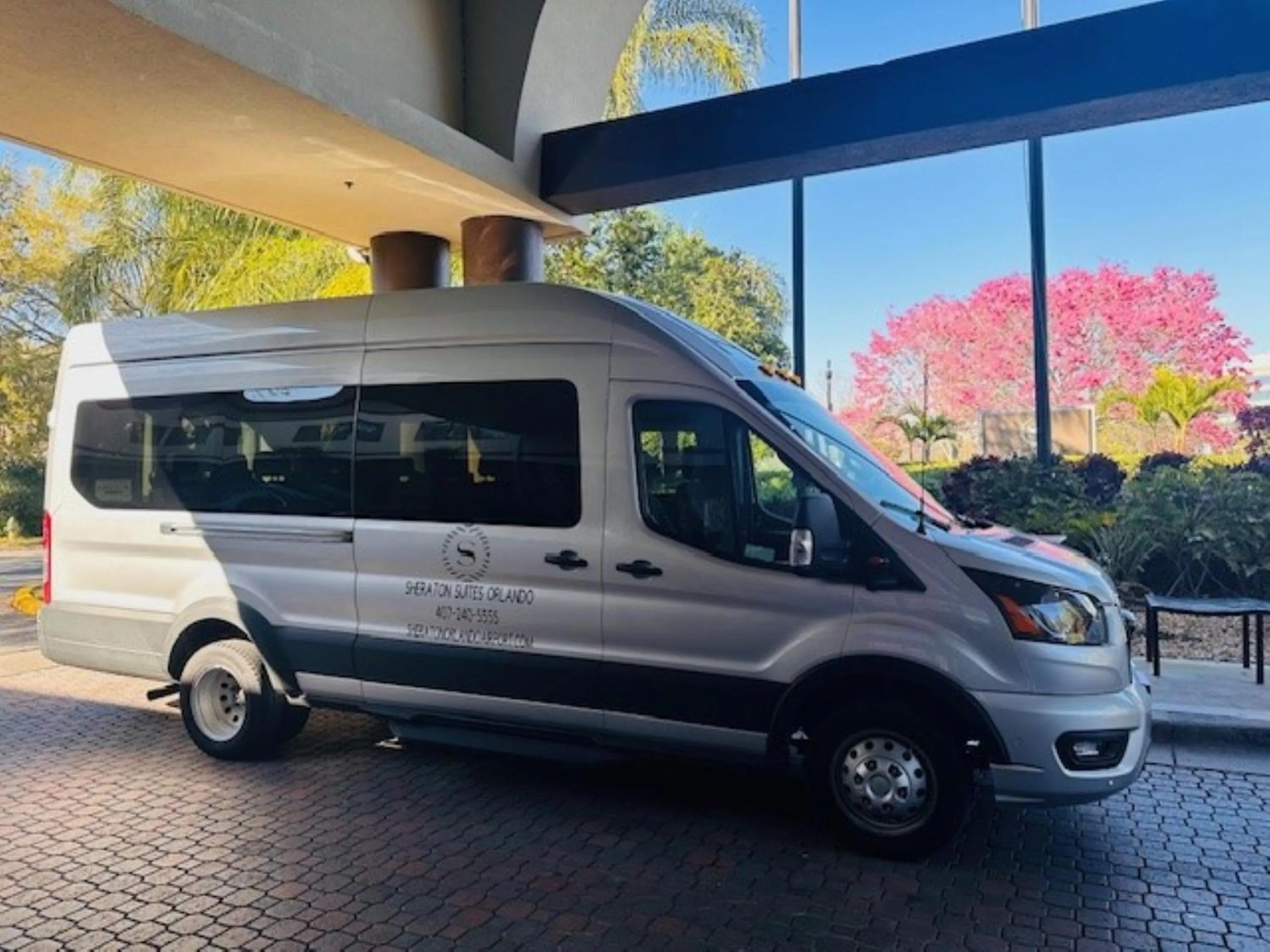 shuttle in Sheraton Suites Orlando Airport Hotel