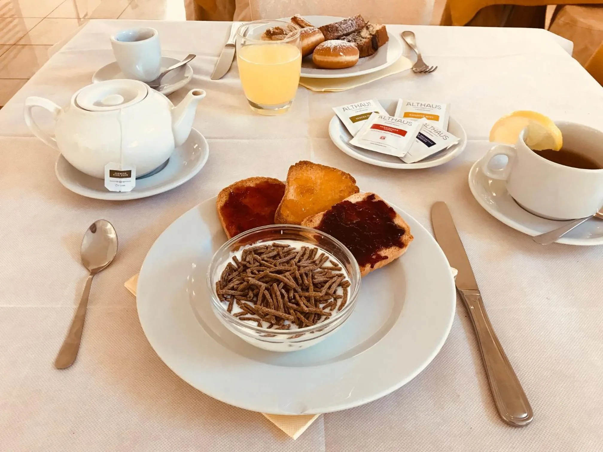 Buffet breakfast in Hotel Club Koiné