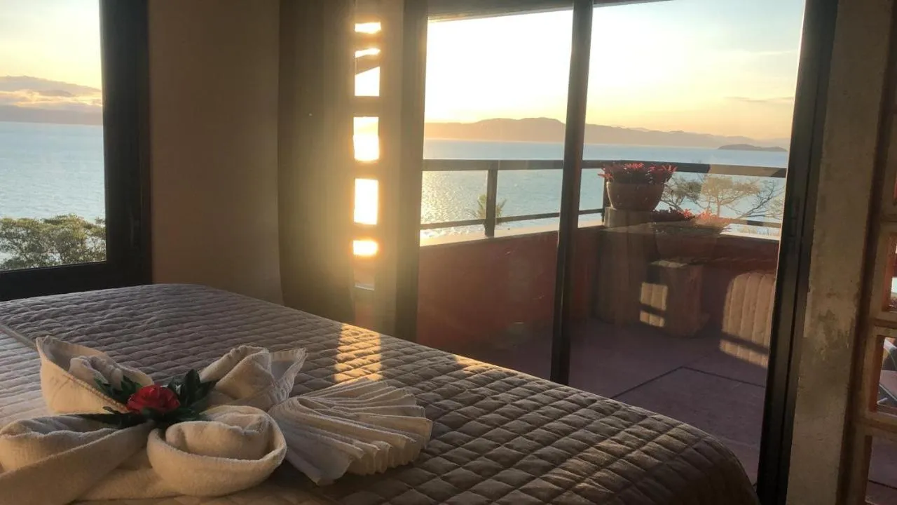 Natural landscape in Suítes com Vista Panorâmica de Florianópolis