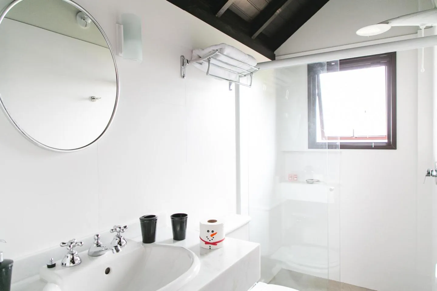 Bathroom in Suítes com Vista Panorâmica de Florianópolis