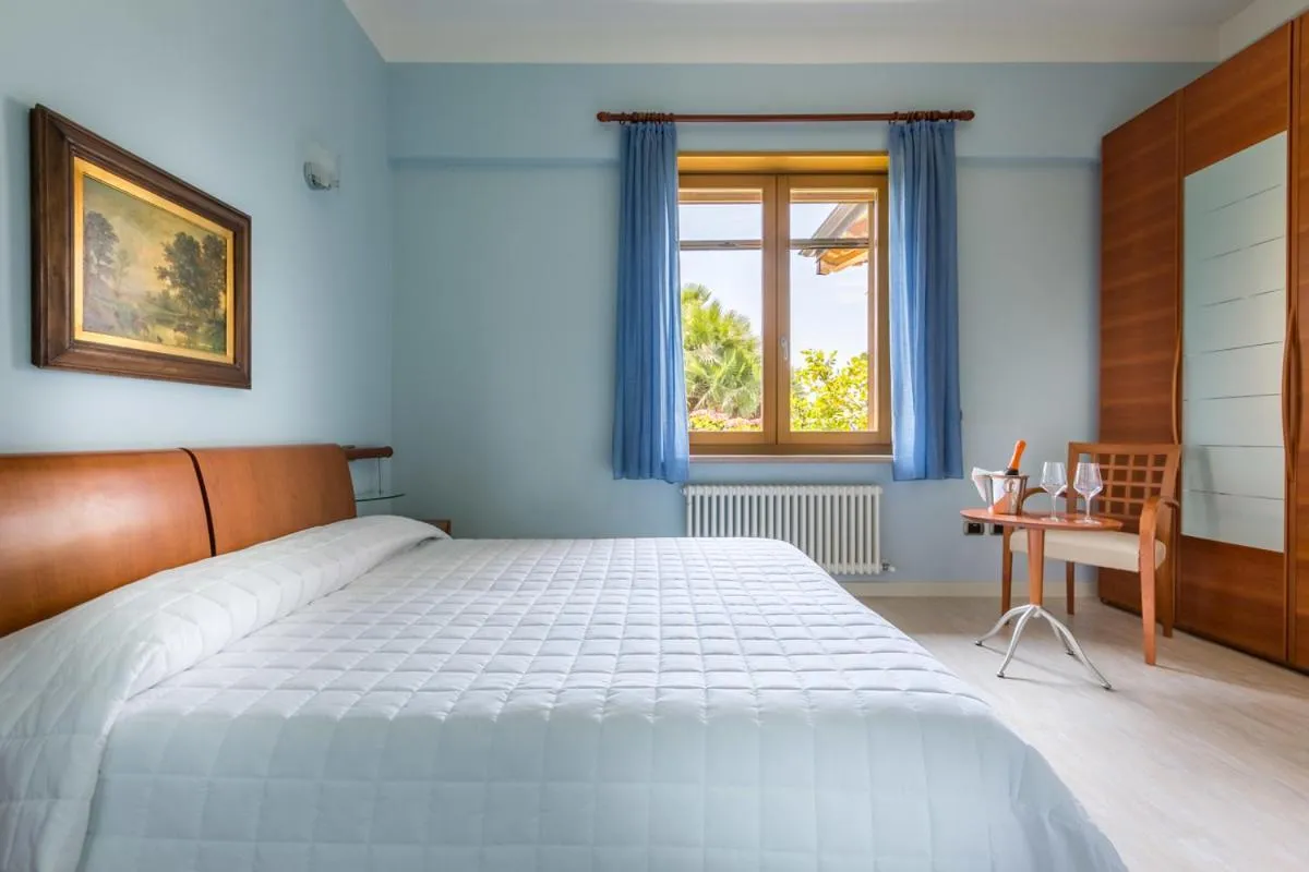 Photo of the whole room, Bed in Torre Degli Ulivi