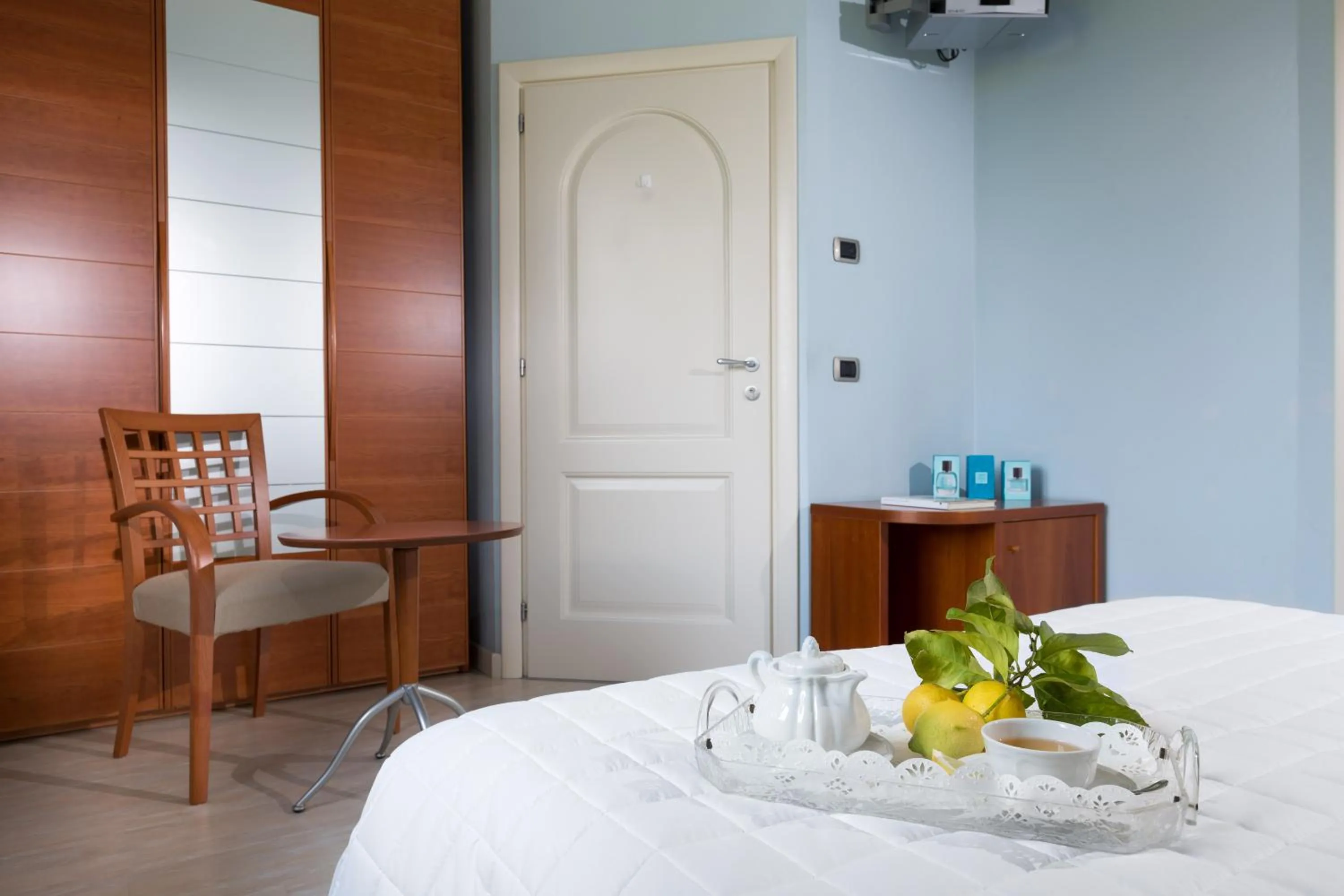 Summer, Bed in Torre Degli Ulivi