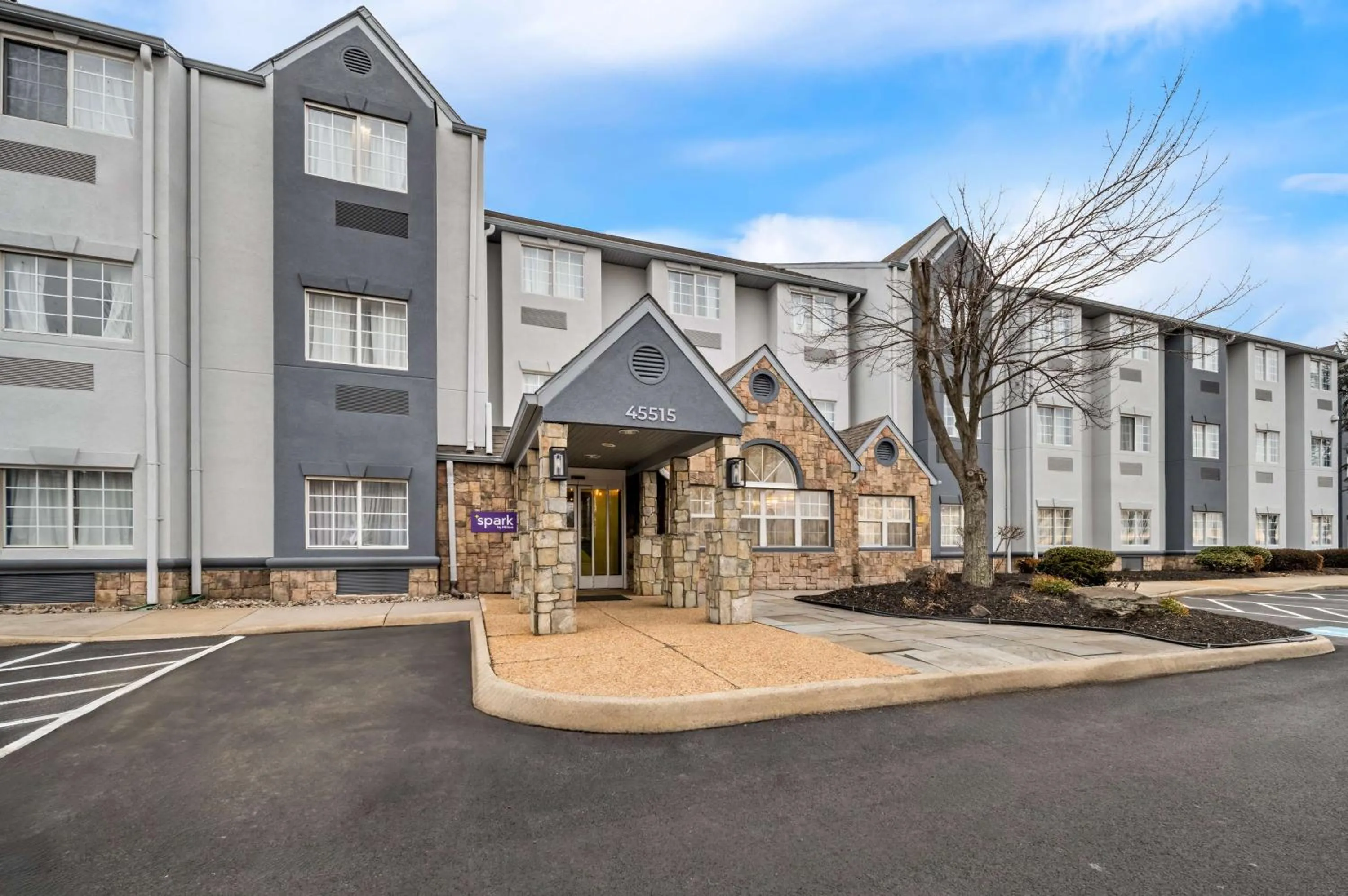 Property building in Comfort Inn & Suites Airport Dulles-Gateway