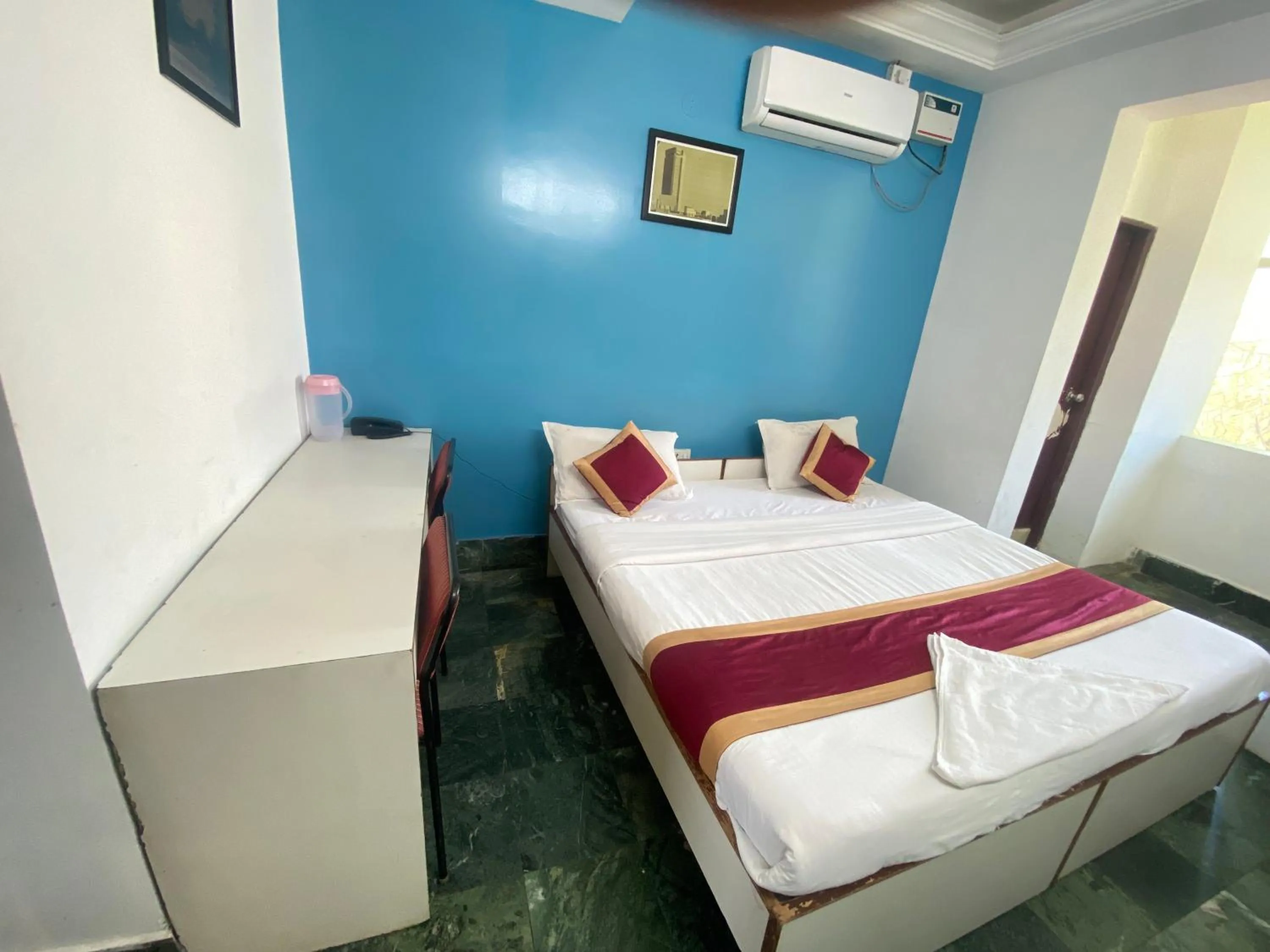 Bed in Hotel Townhall