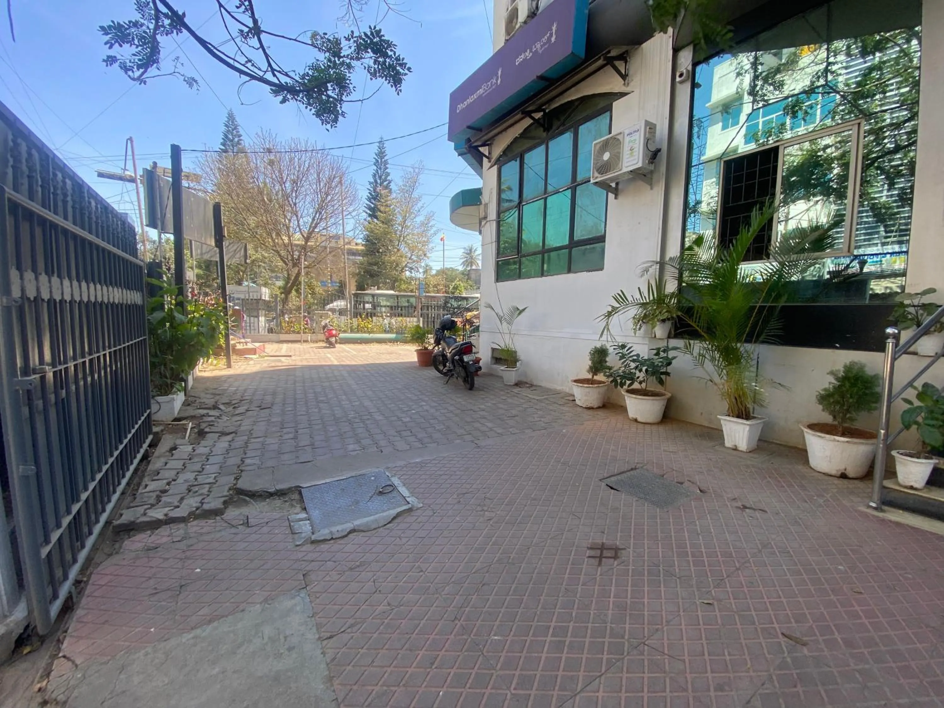 Parking in Hotel Townhall