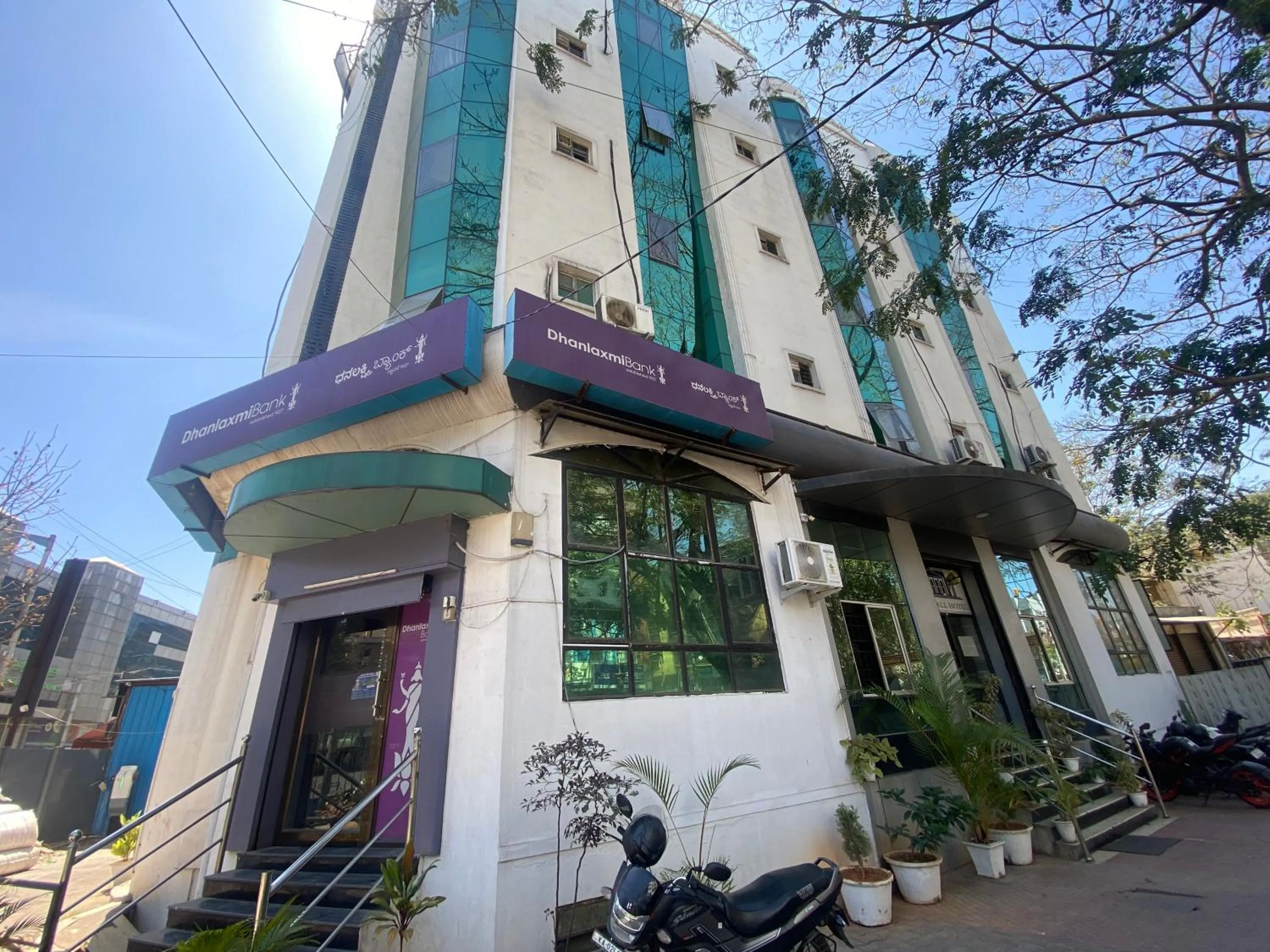 Property building in Hotel Townhall