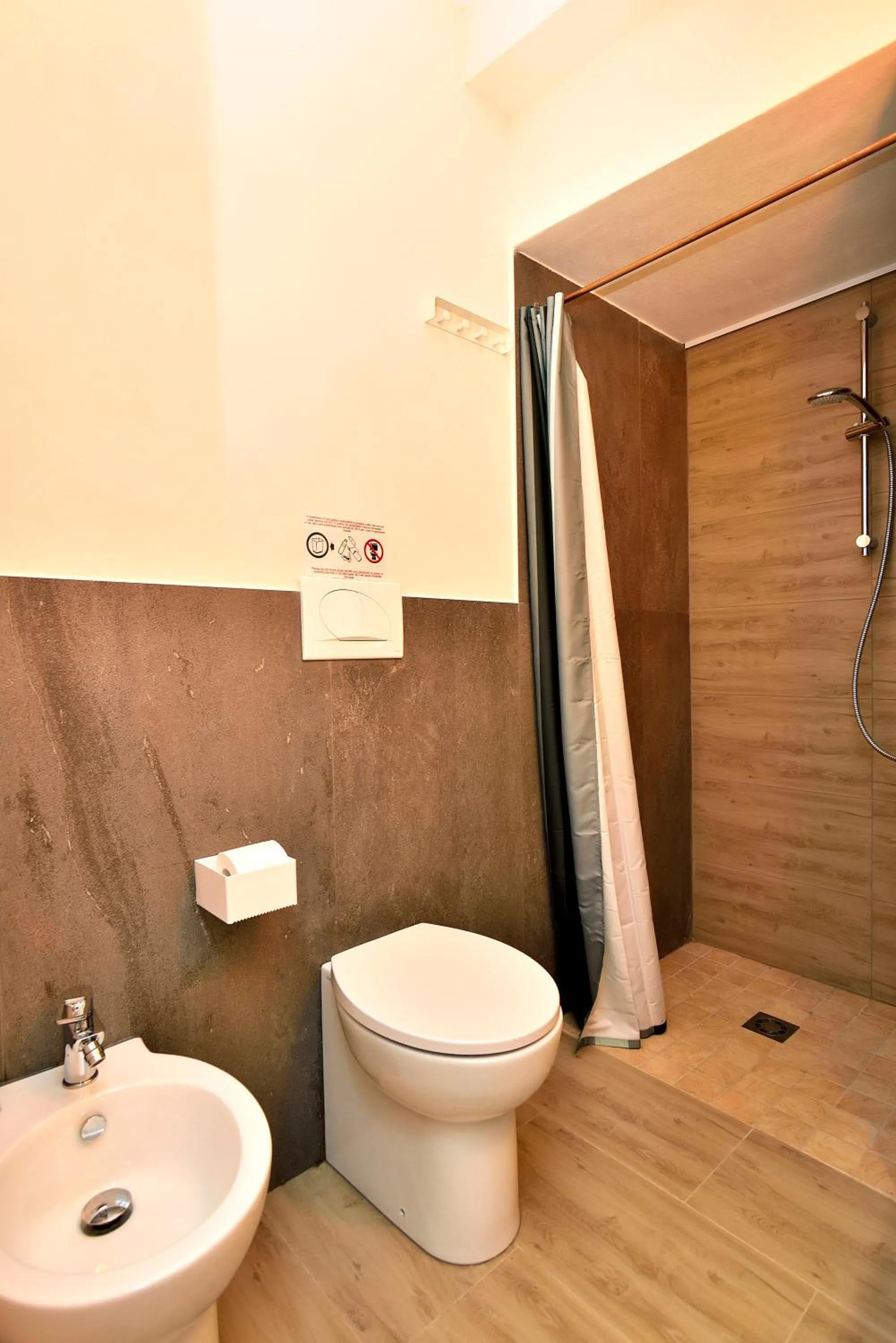 Shower in Modica Old Town Rooms