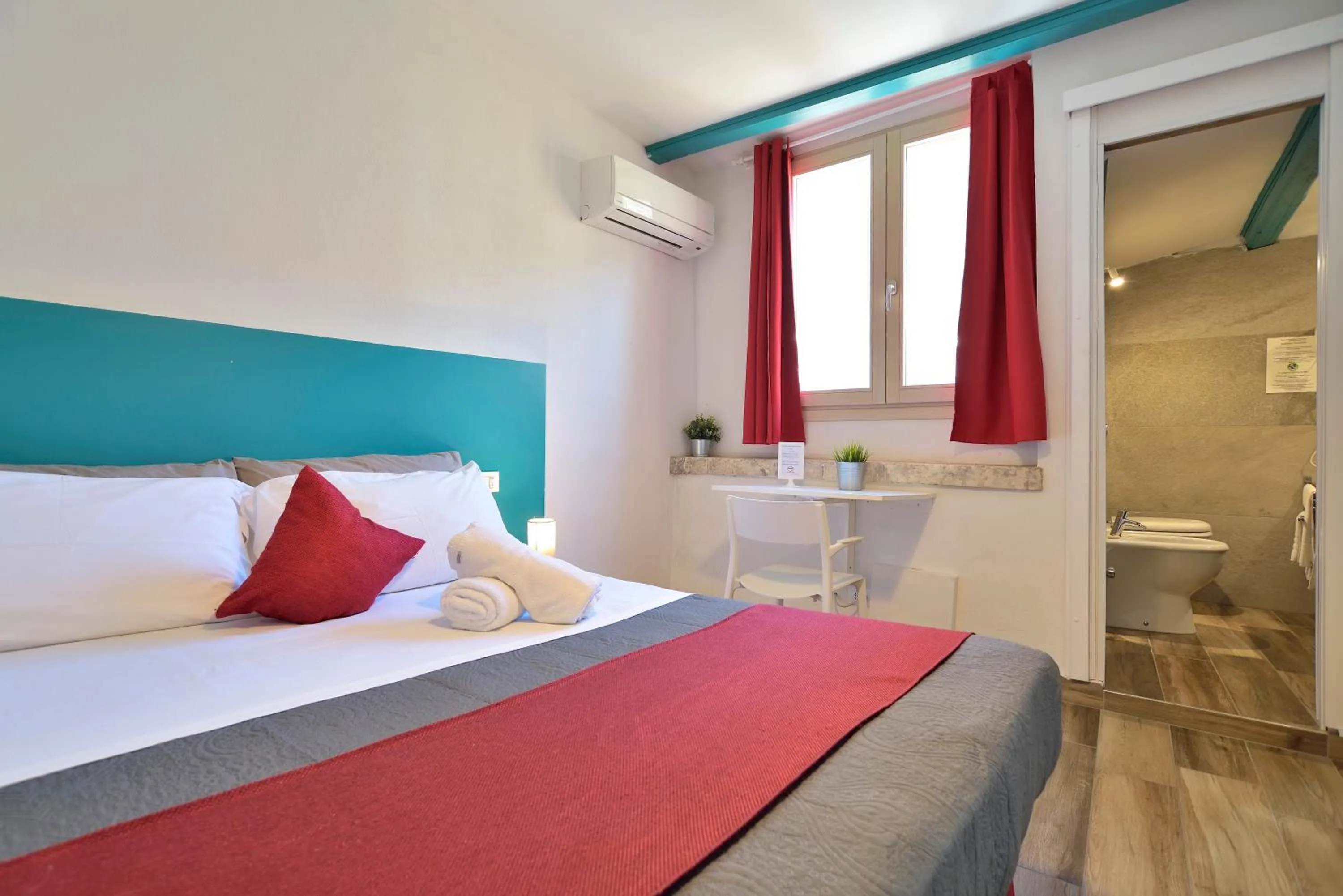 Photo of the whole room, Bed in Modica Old Town Rooms