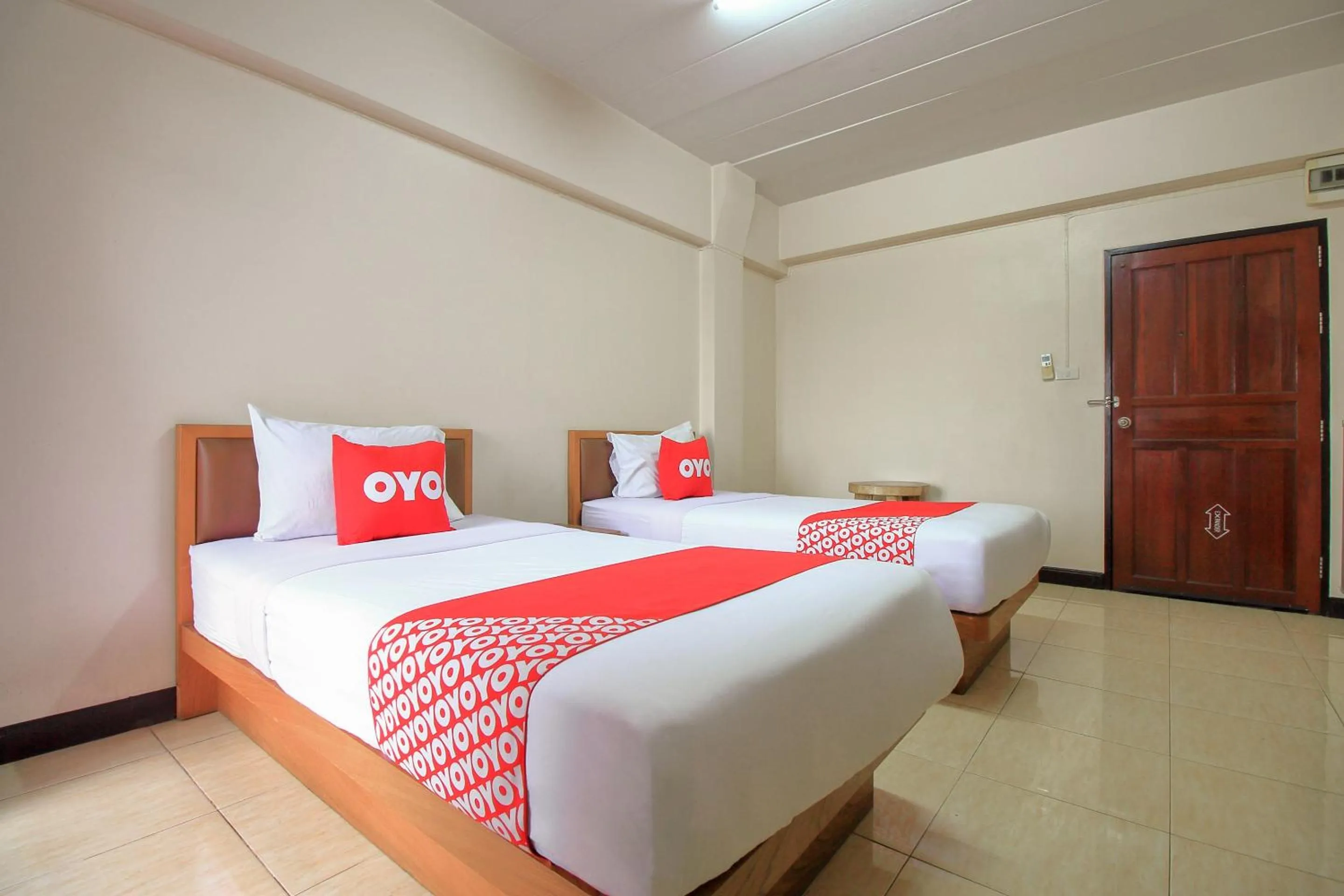 Other, Bed in Ok Home Airport