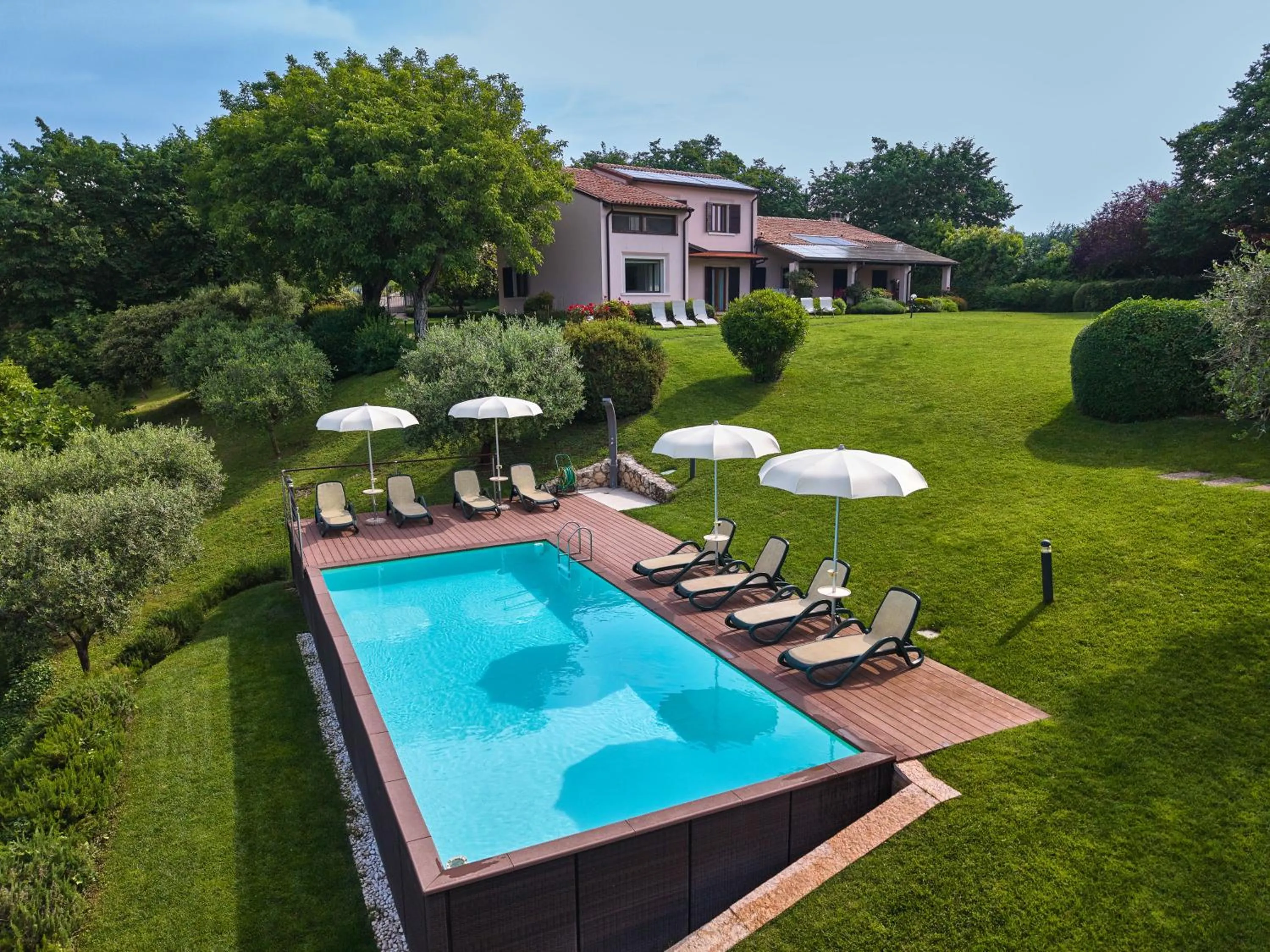 Pool view in Villa Beatrice