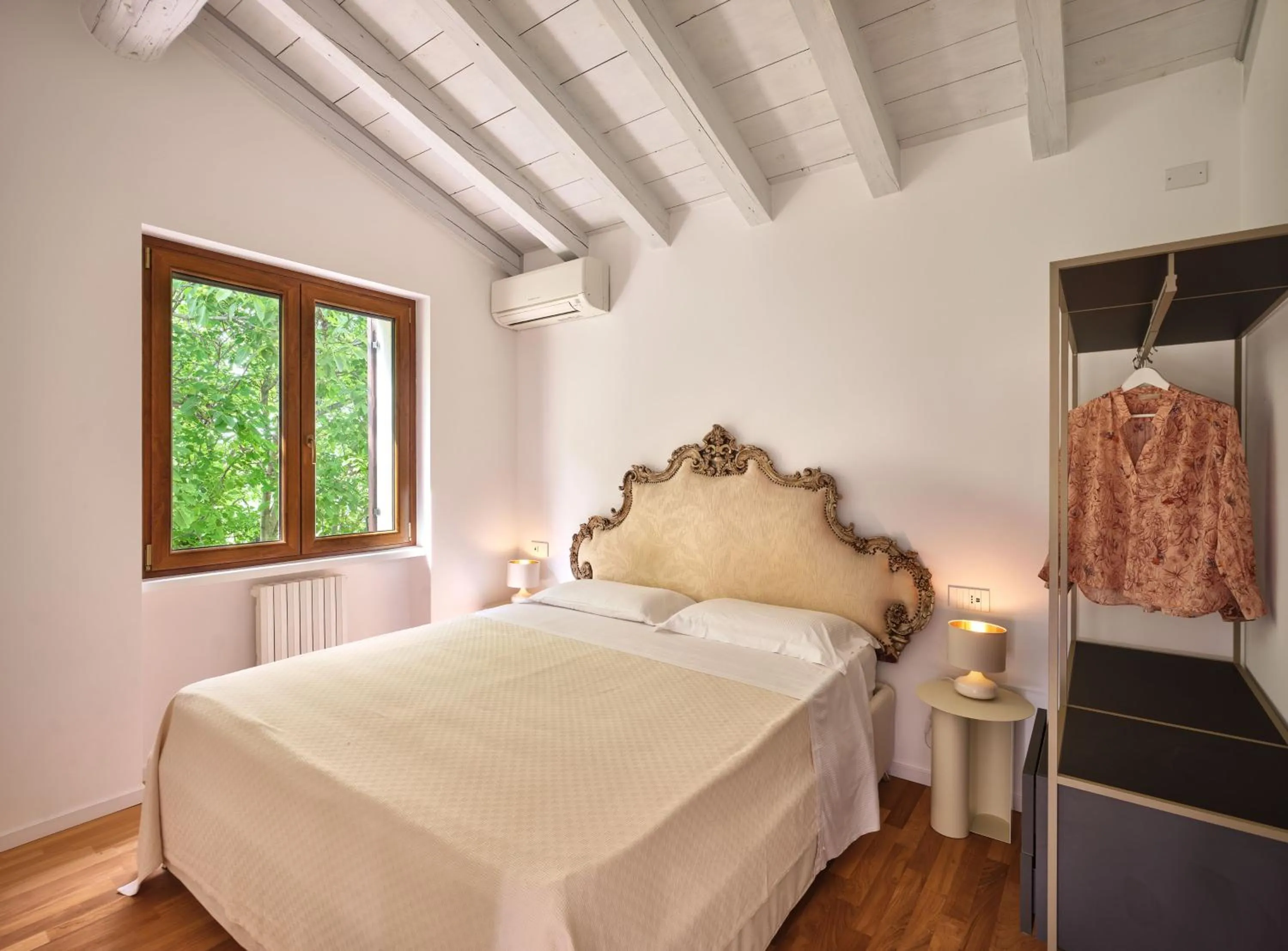 Bed in Villa Beatrice