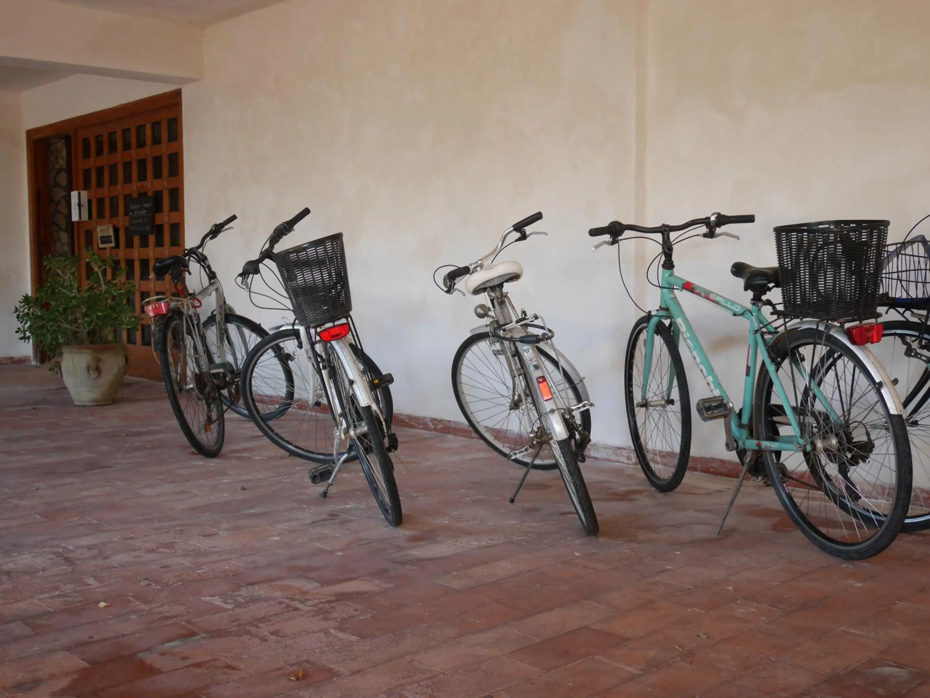 Cycling in B&B Al Vecchio Pontile B&B MARSALA