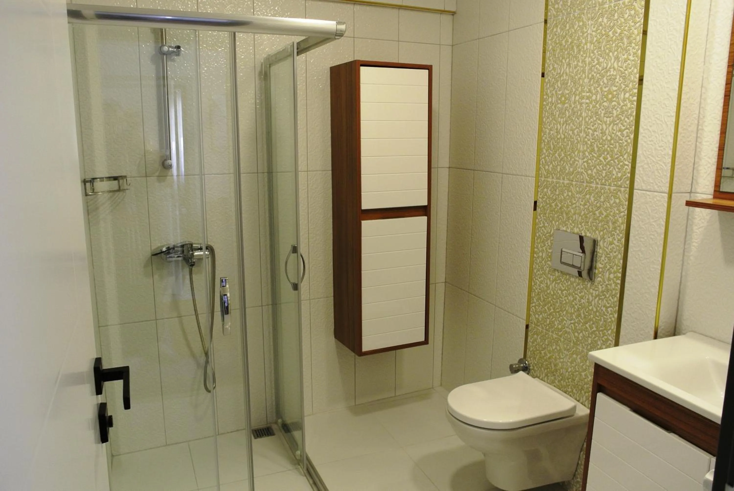 Bathroom in Emirhan Guesthouse & Suites