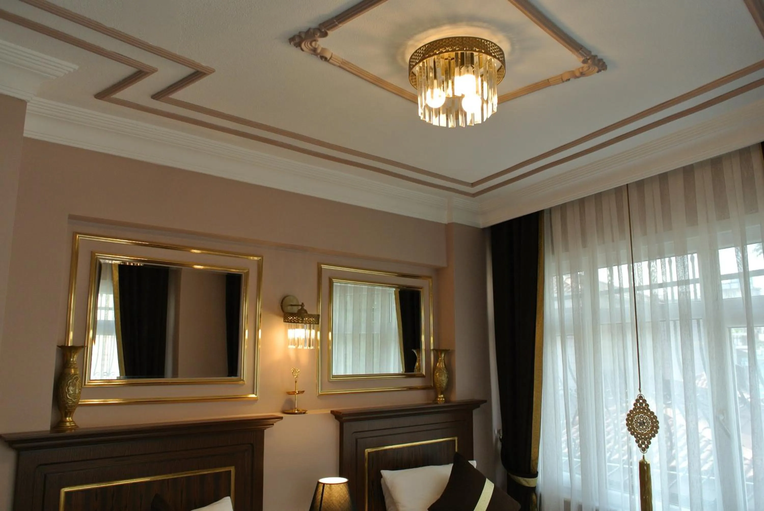 Massage in Emirhan Guesthouse & Suites