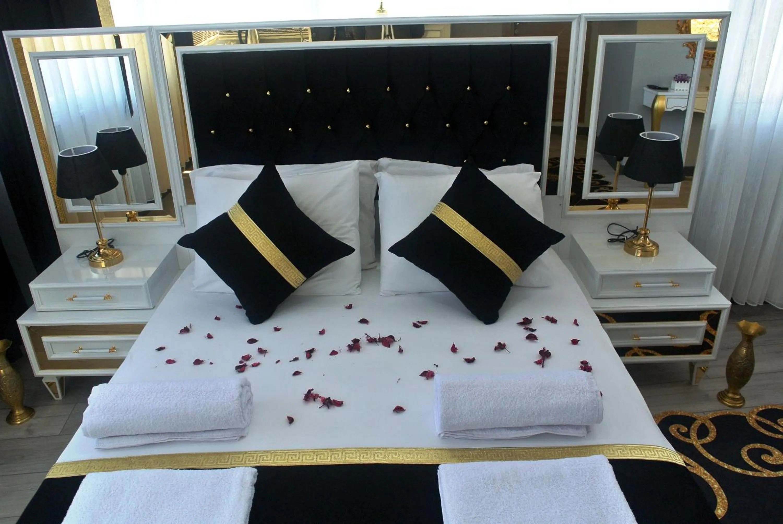 Bedroom, Bed in Emirhan Guesthouse & Suites