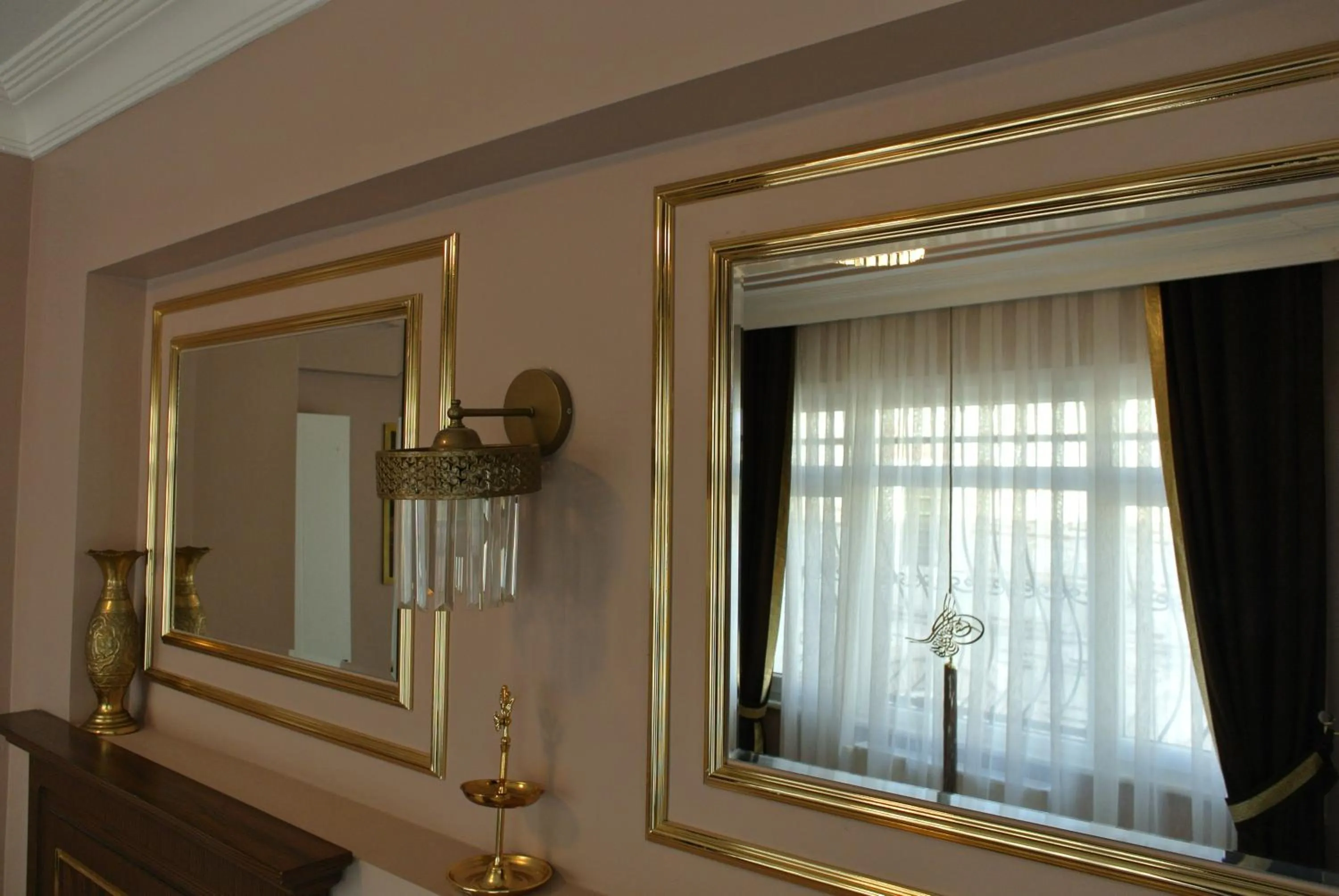 Massage in Emirhan Guesthouse & Suites