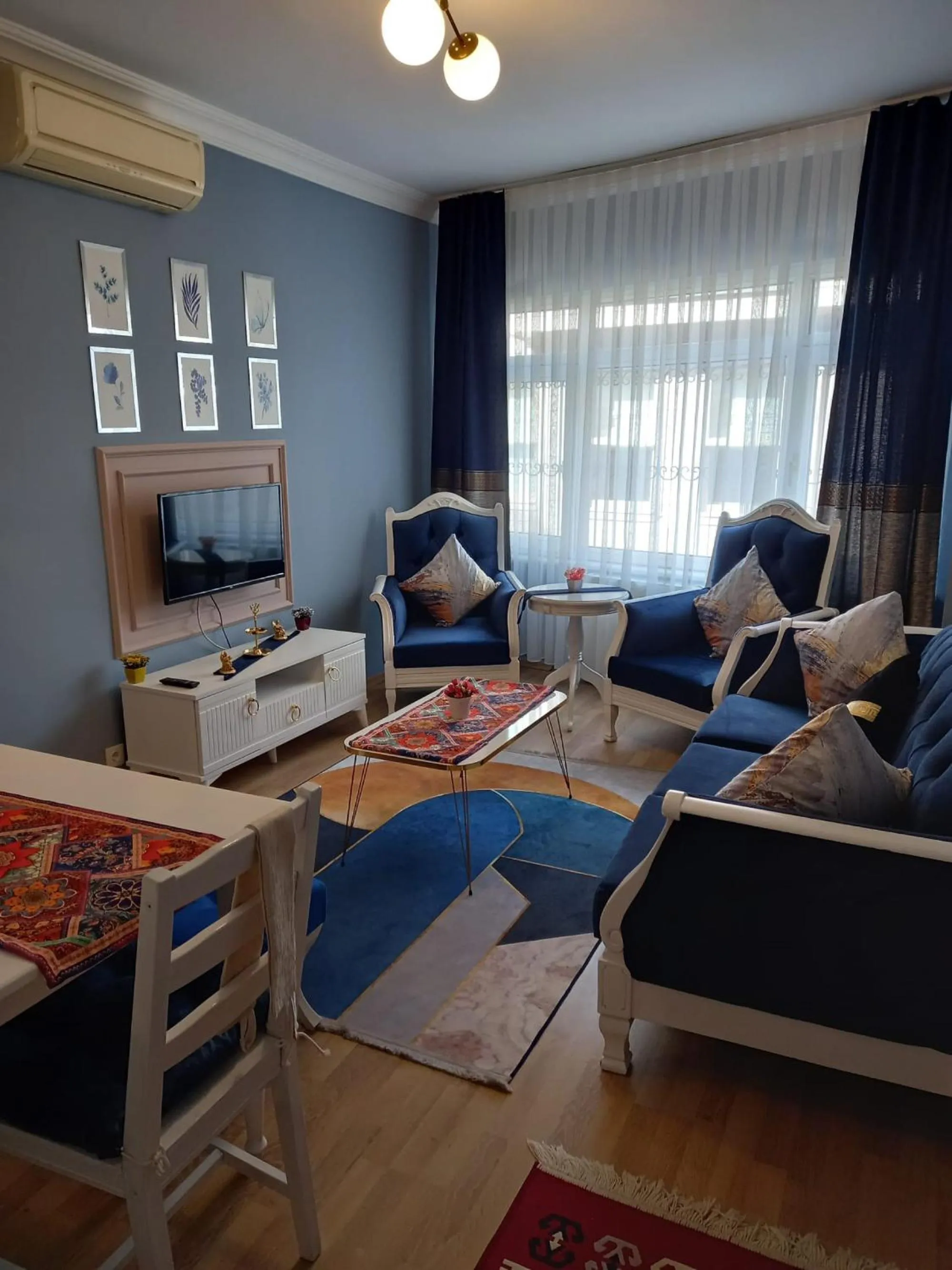 Living room in Emirhan Guesthouse & Suites