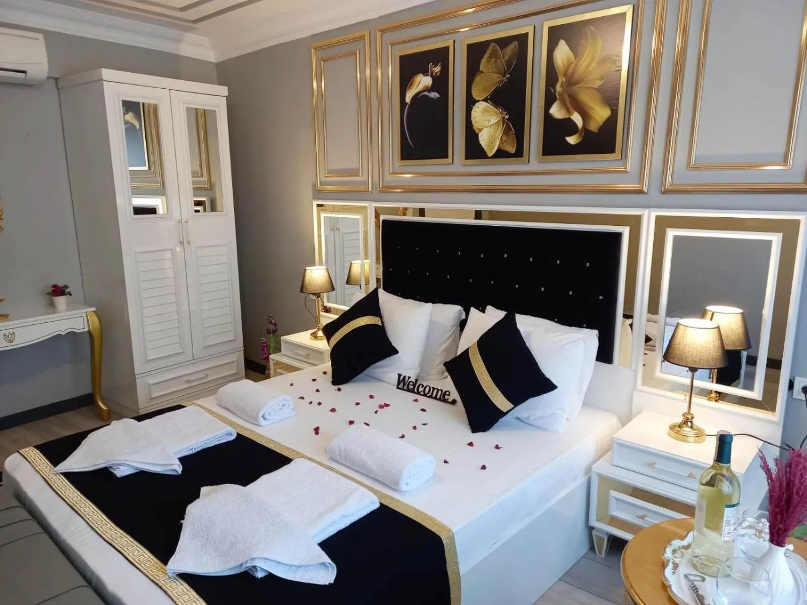 Massage, Bed in Emirhan Guesthouse & Suites