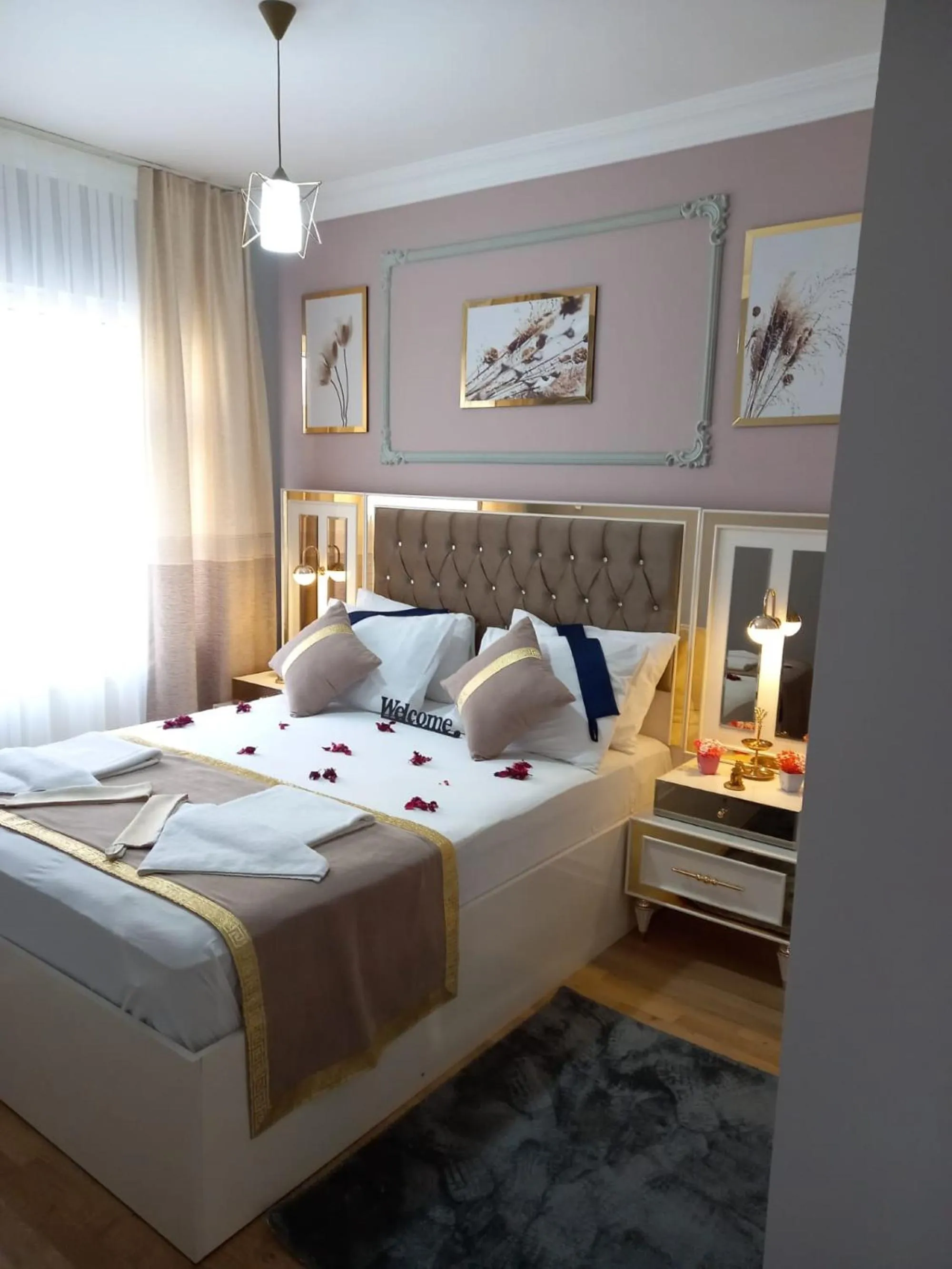 Bedroom, Bed in Emirhan Guesthouse & Suites