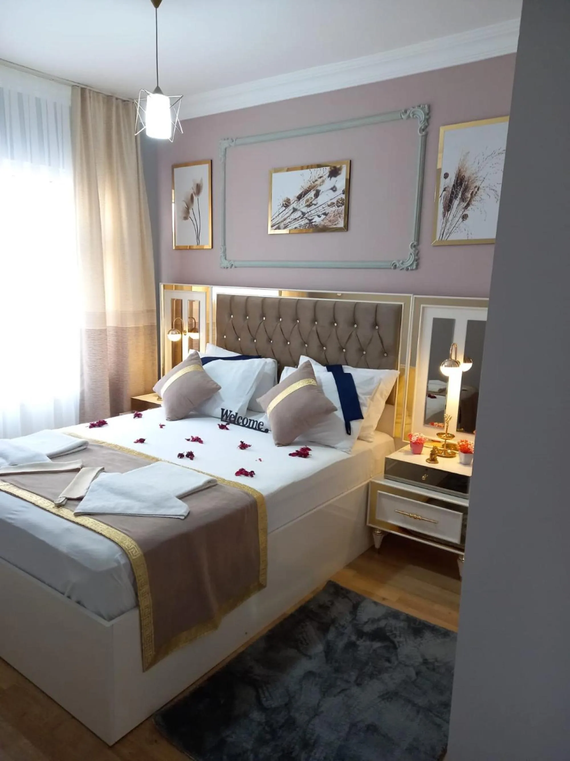 Bedroom, Bed in Emirhan Guesthouse & Suites
