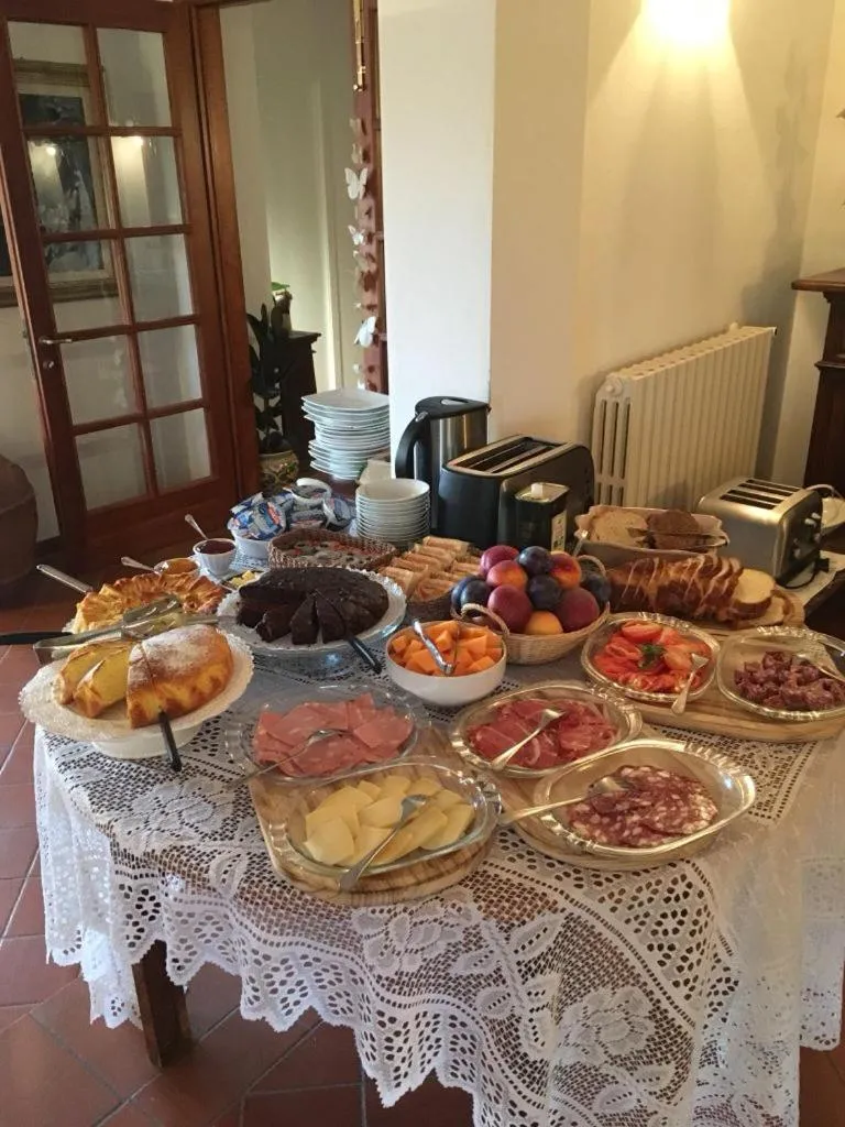 Dining area in Rosso Del Chianti