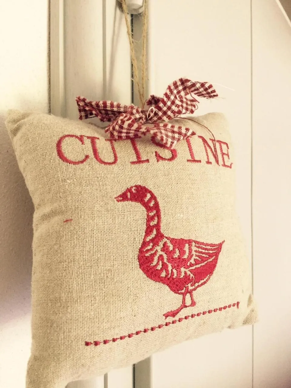 Decorative detail in Rosso Del Chianti