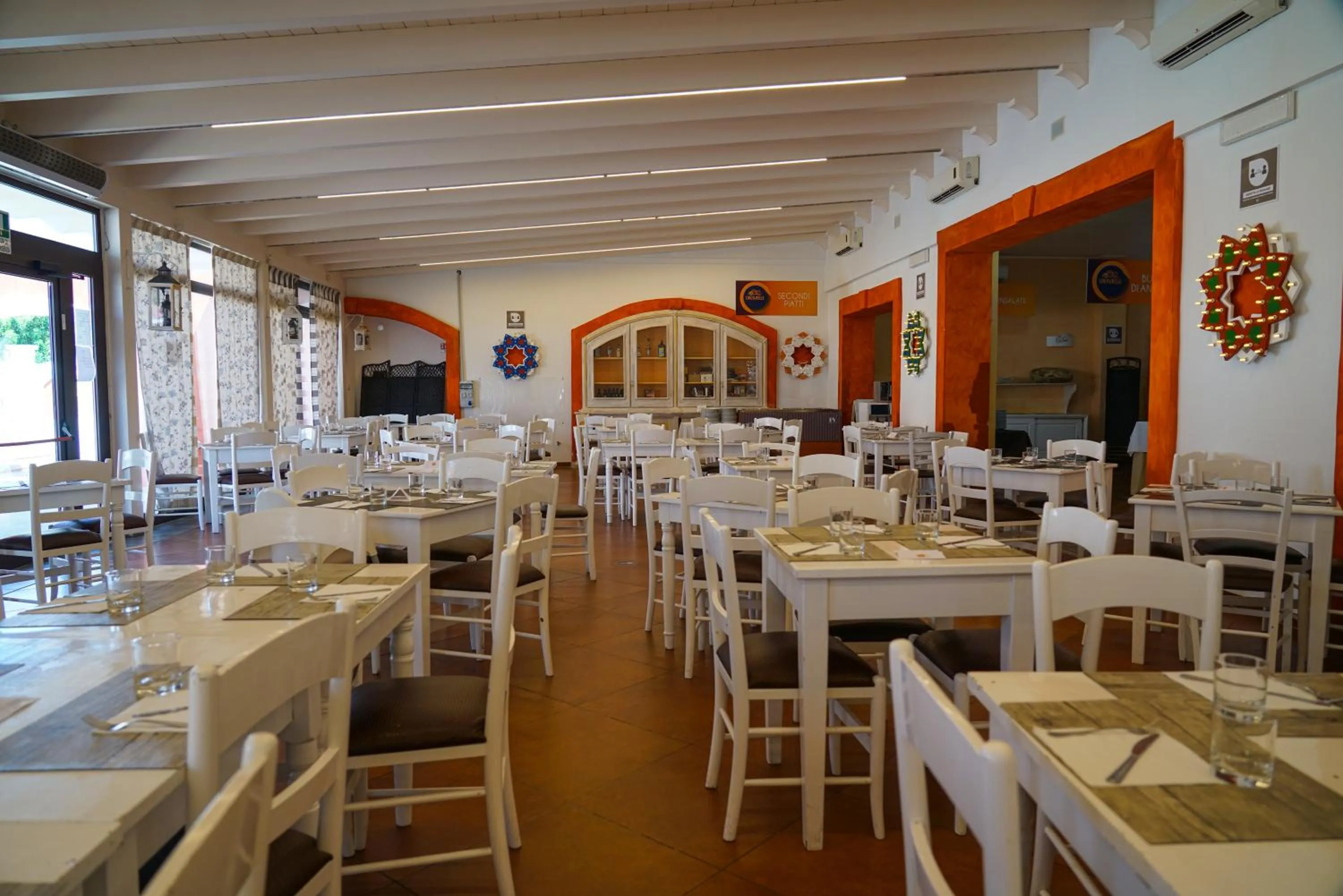 Restaurant/places to eat in Chiusurelle Village Resort