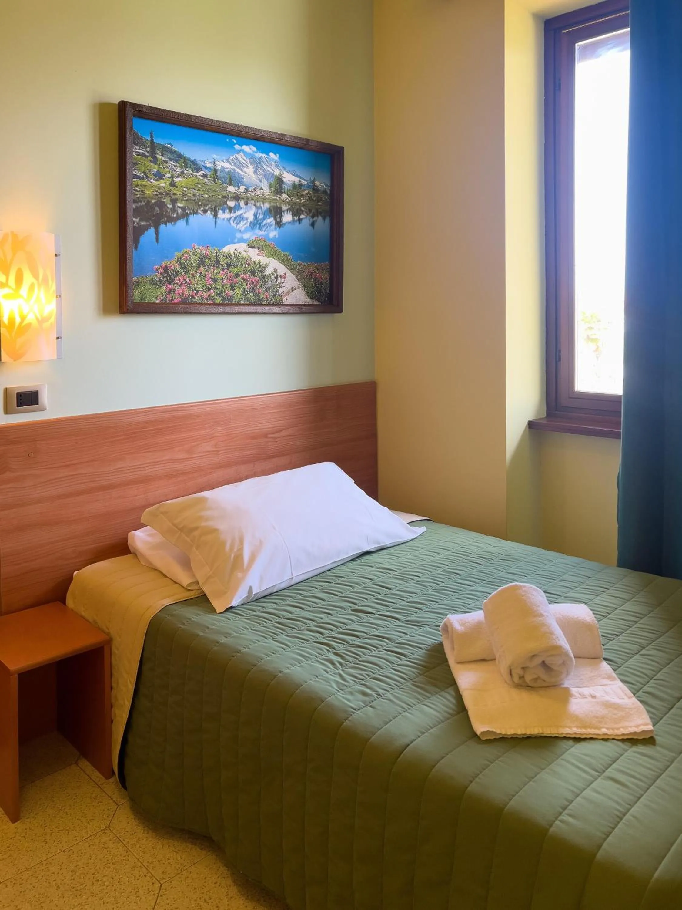 Bedroom, Bed in Hotel Erbaluce