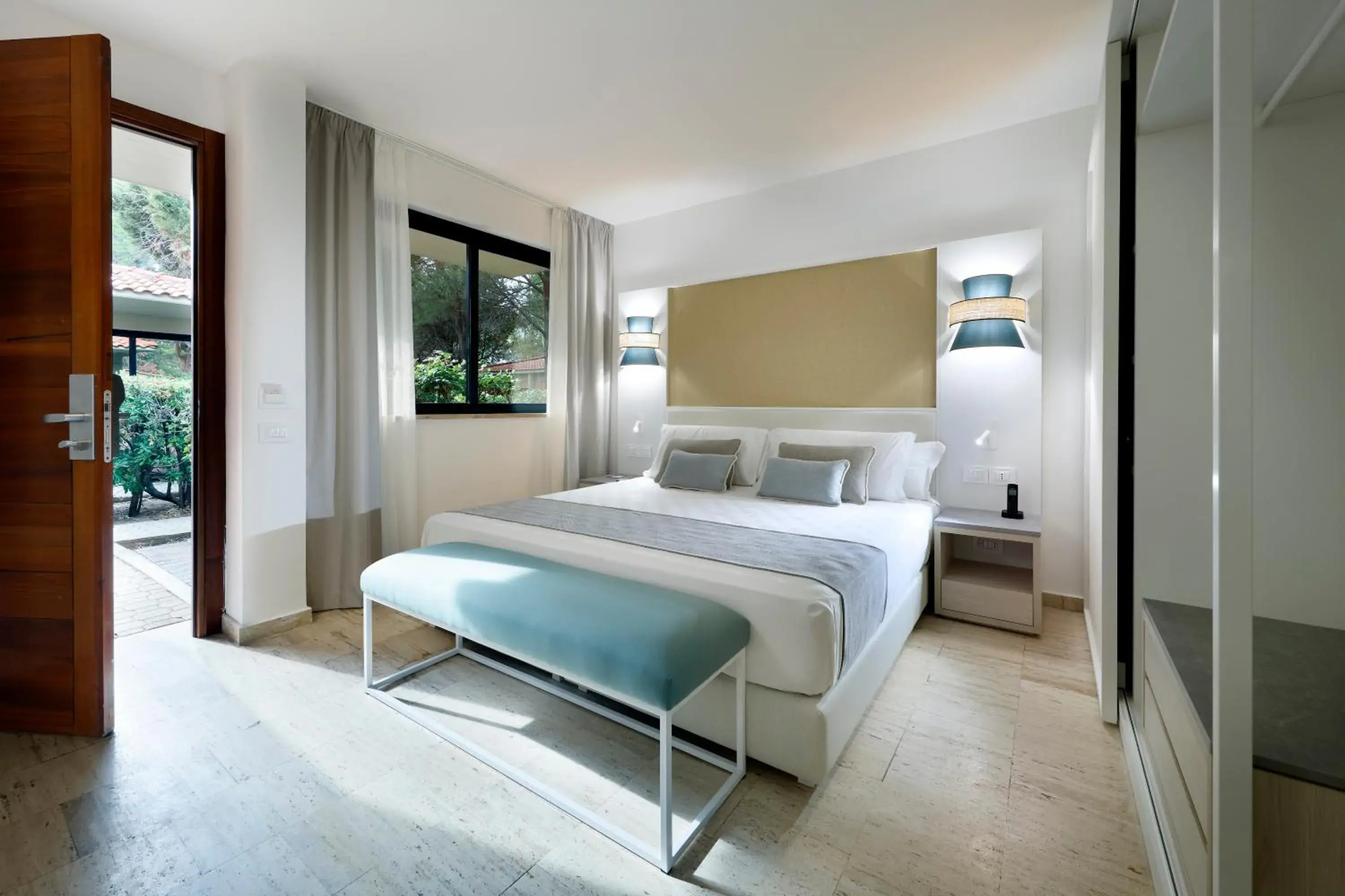 Signature Level Bungalow Deluxe in The Signature Level at Grand Palladium Sicilia Resort & Spa Signature Level Bungalow Deluxe in The Signature Level at Grand Palladium Sicilia Resort & Spa