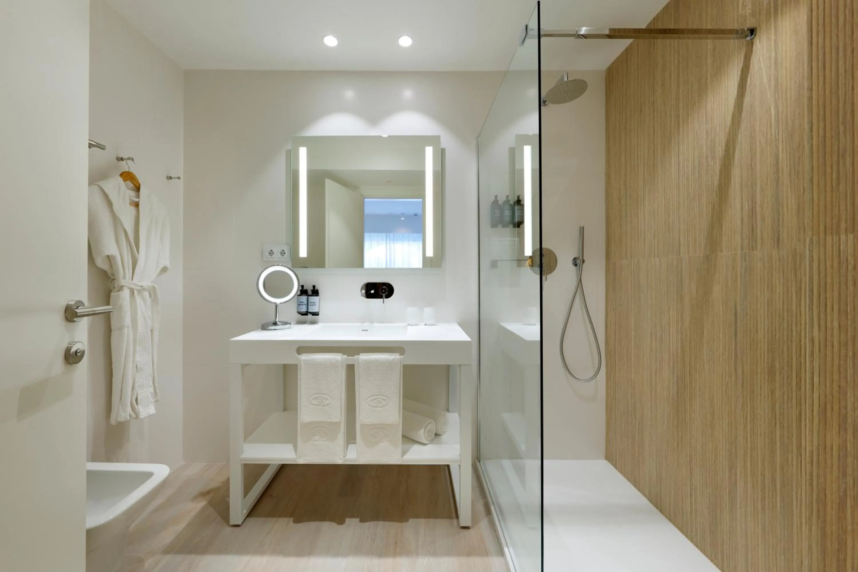 Shower in The Signature Level at Grand Palladium Sicilia Resort & Spa