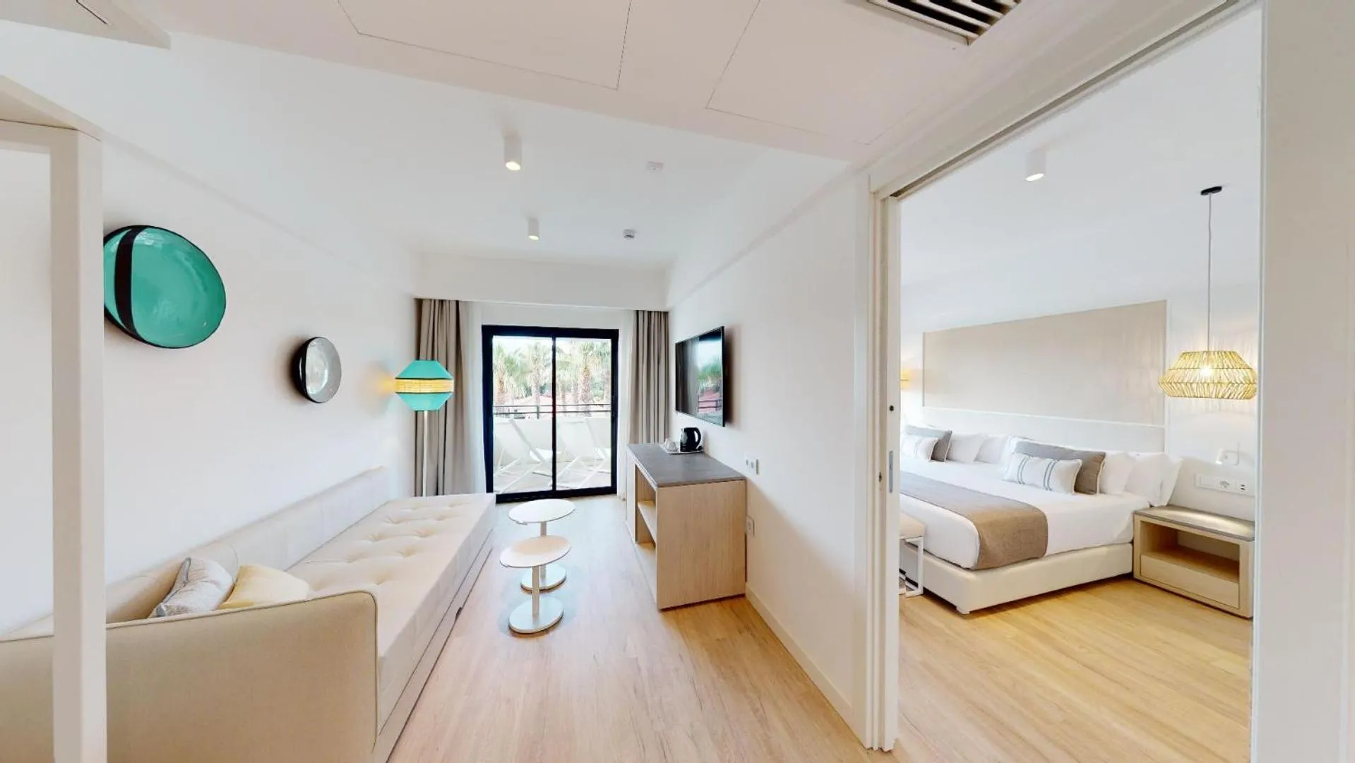 Living room, Bed in The Signature Level at Grand Palladium Sicilia Resort & Spa