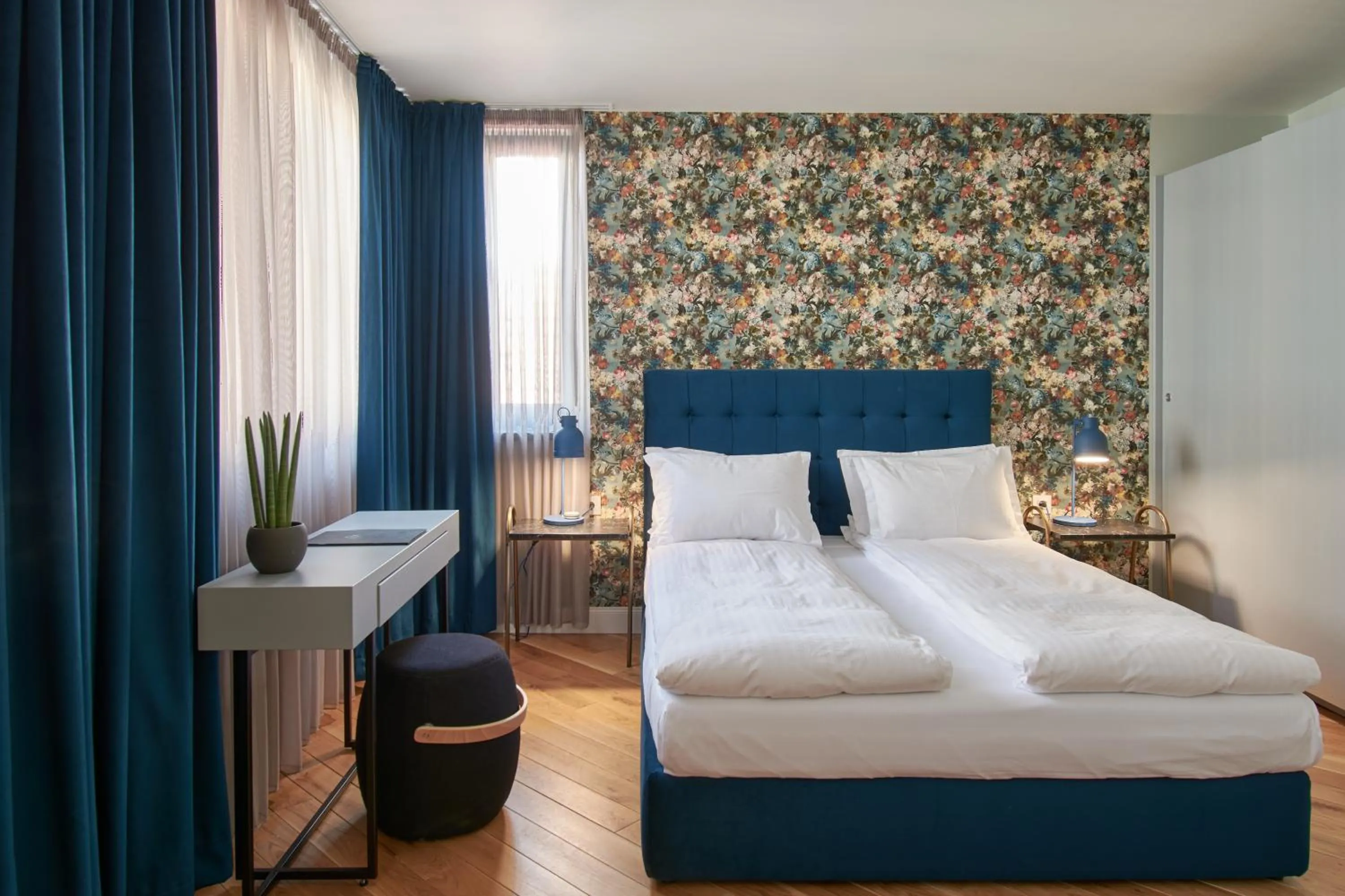 Bed in The Embassy Suites