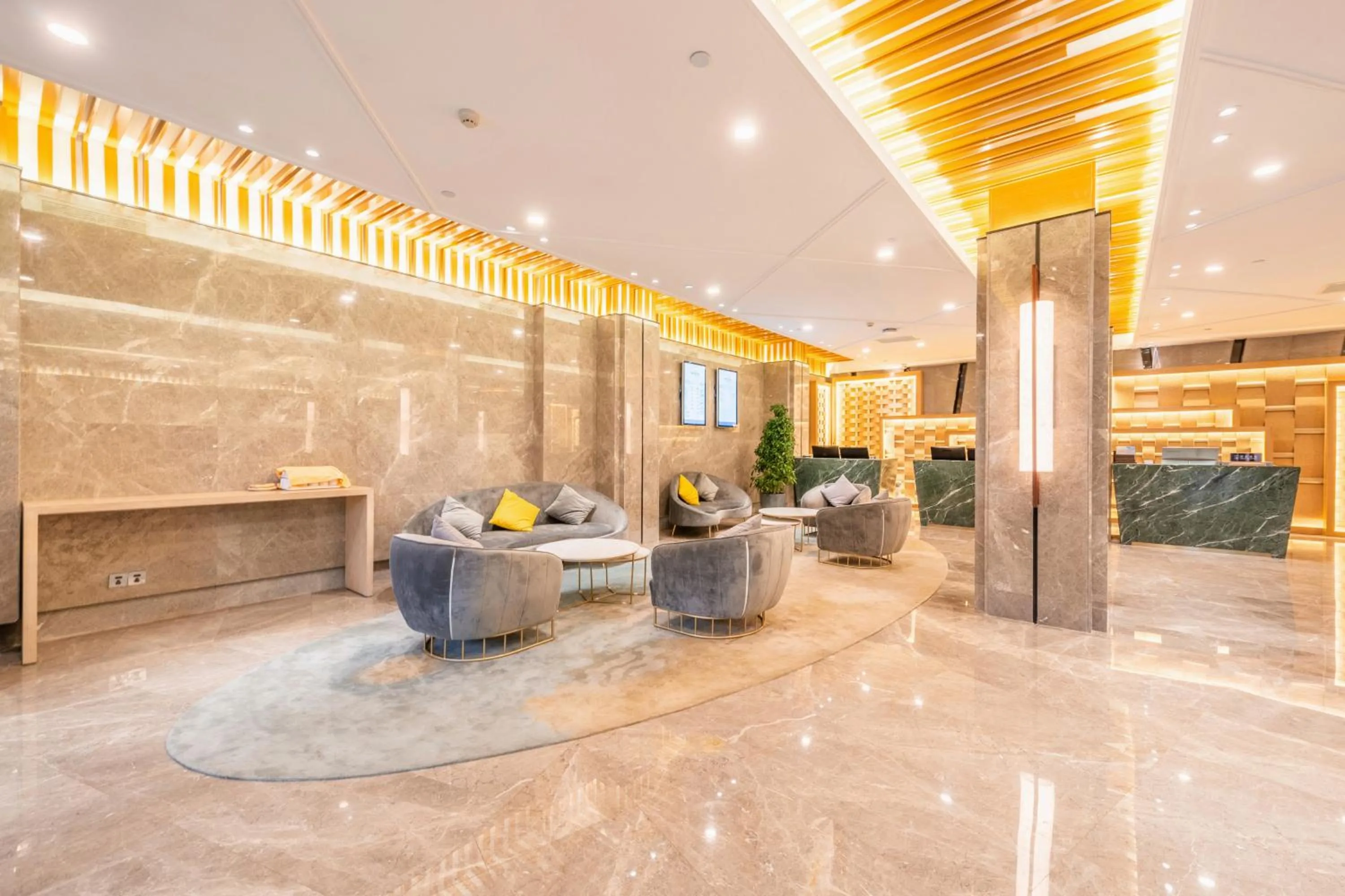 Lobby or reception in Novotel Huashan