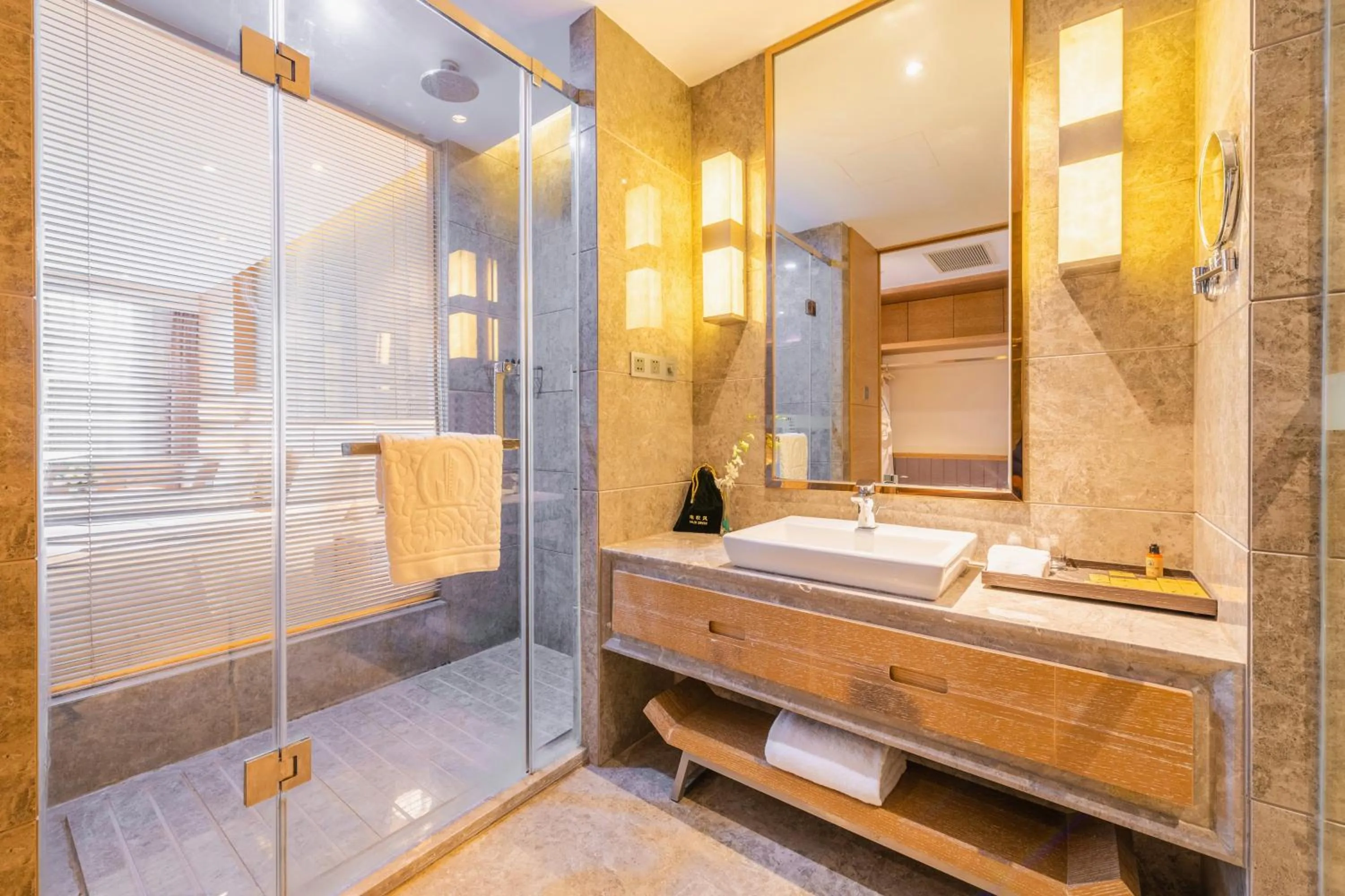 Bathroom in Novotel Huashan