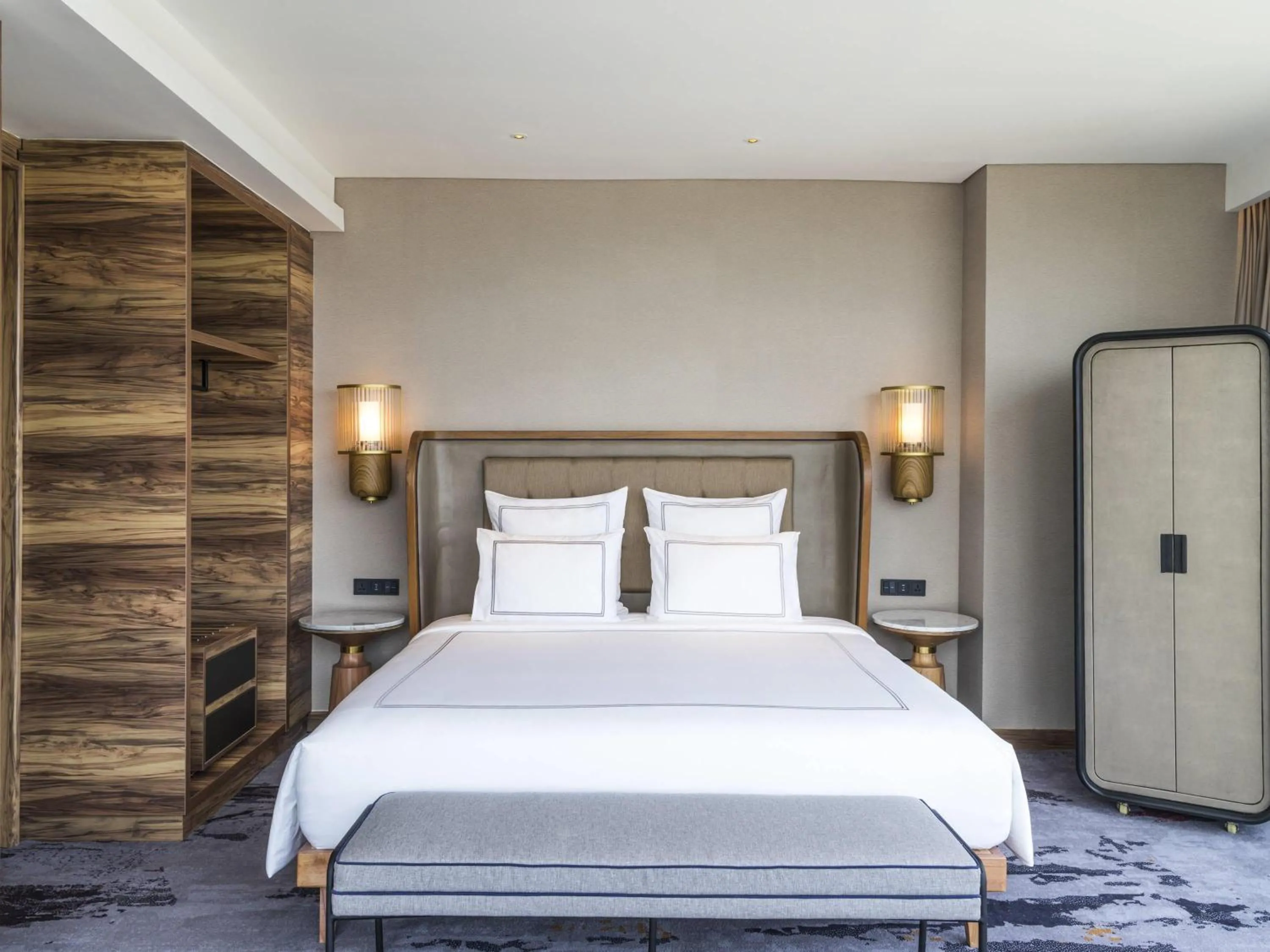 Bedroom, Bed in Swissôtel Jakarta PIK Avenue