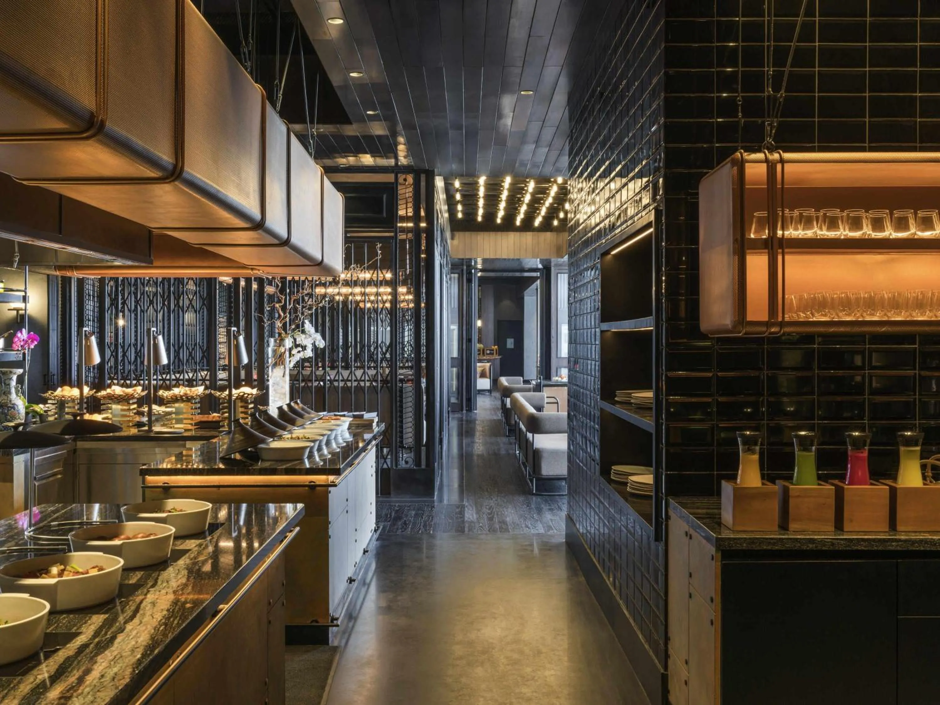 Restaurant/places to eat in Swissôtel Jakarta PIK Avenue