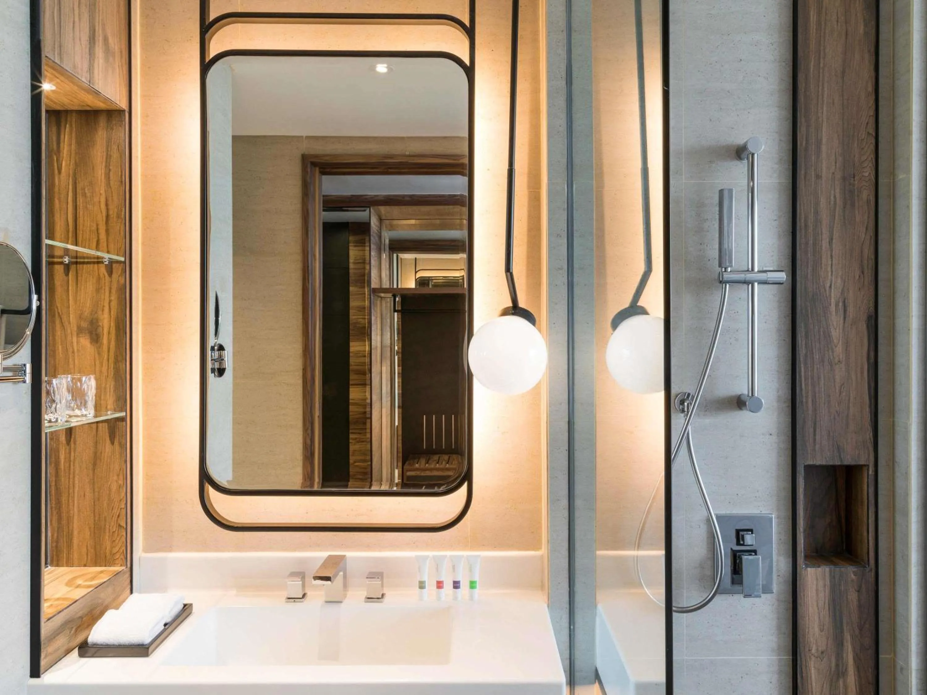 Swiss Executive Twin Room - Executive Floor in Swissôtel Jakarta PIK Avenue