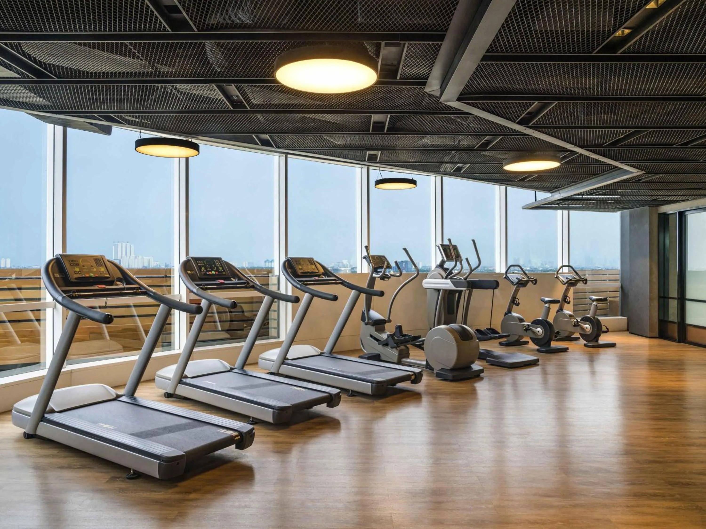 Fitness centre/facilities in Swissôtel Jakarta PIK Avenue