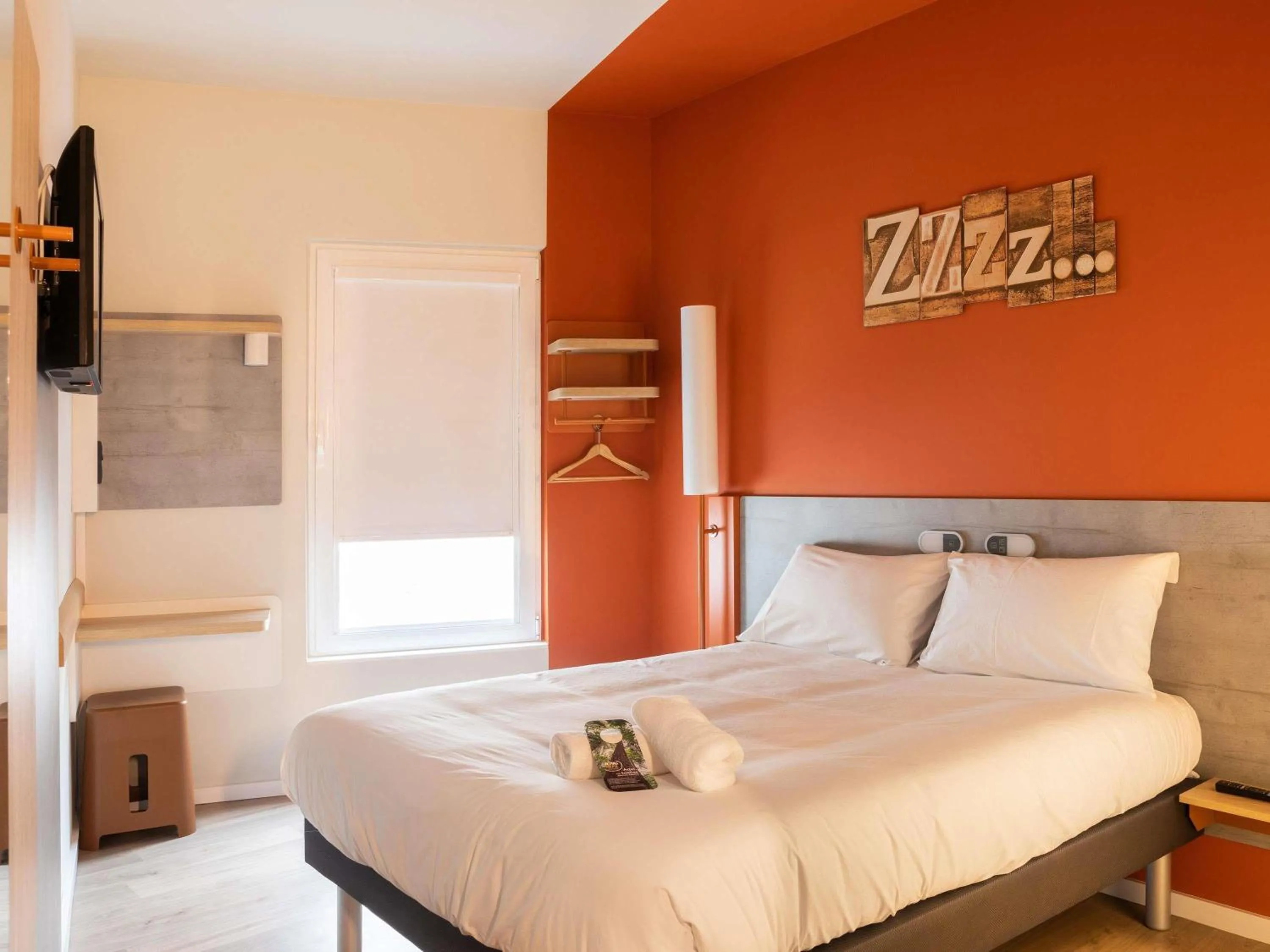 Property building, Bed in Ibis Budget Bilbao City