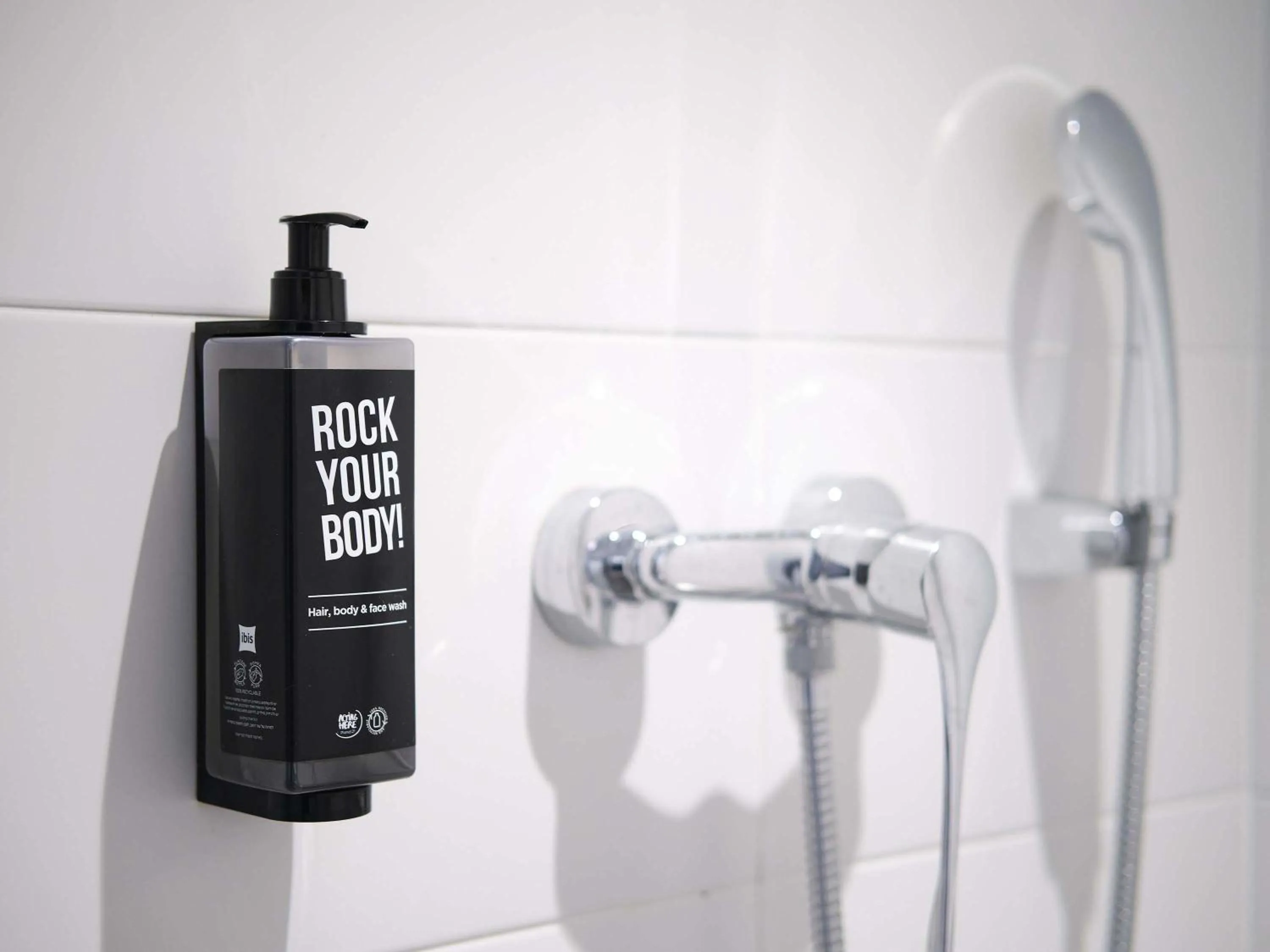 Bedroom in Ibis Budget Bilbao City