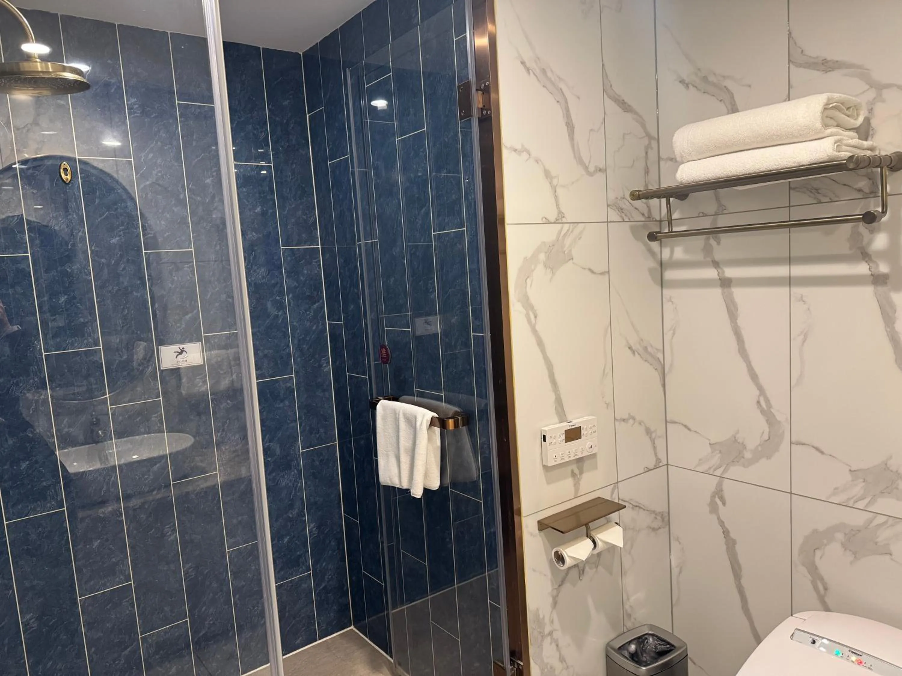 Toilet in Mercure Taiyuan E Tech