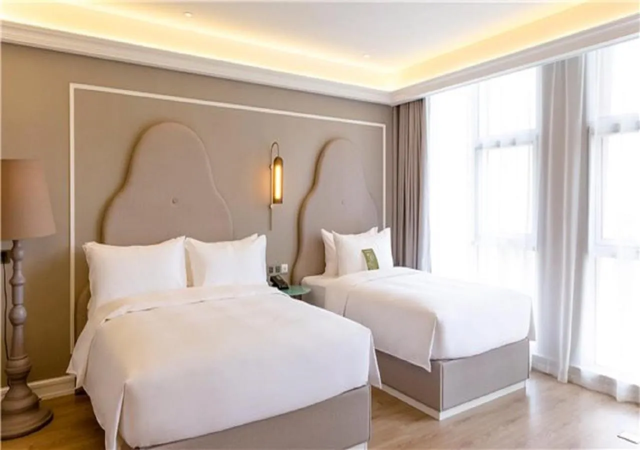 Bed in Mercure Taiyuan E Tech